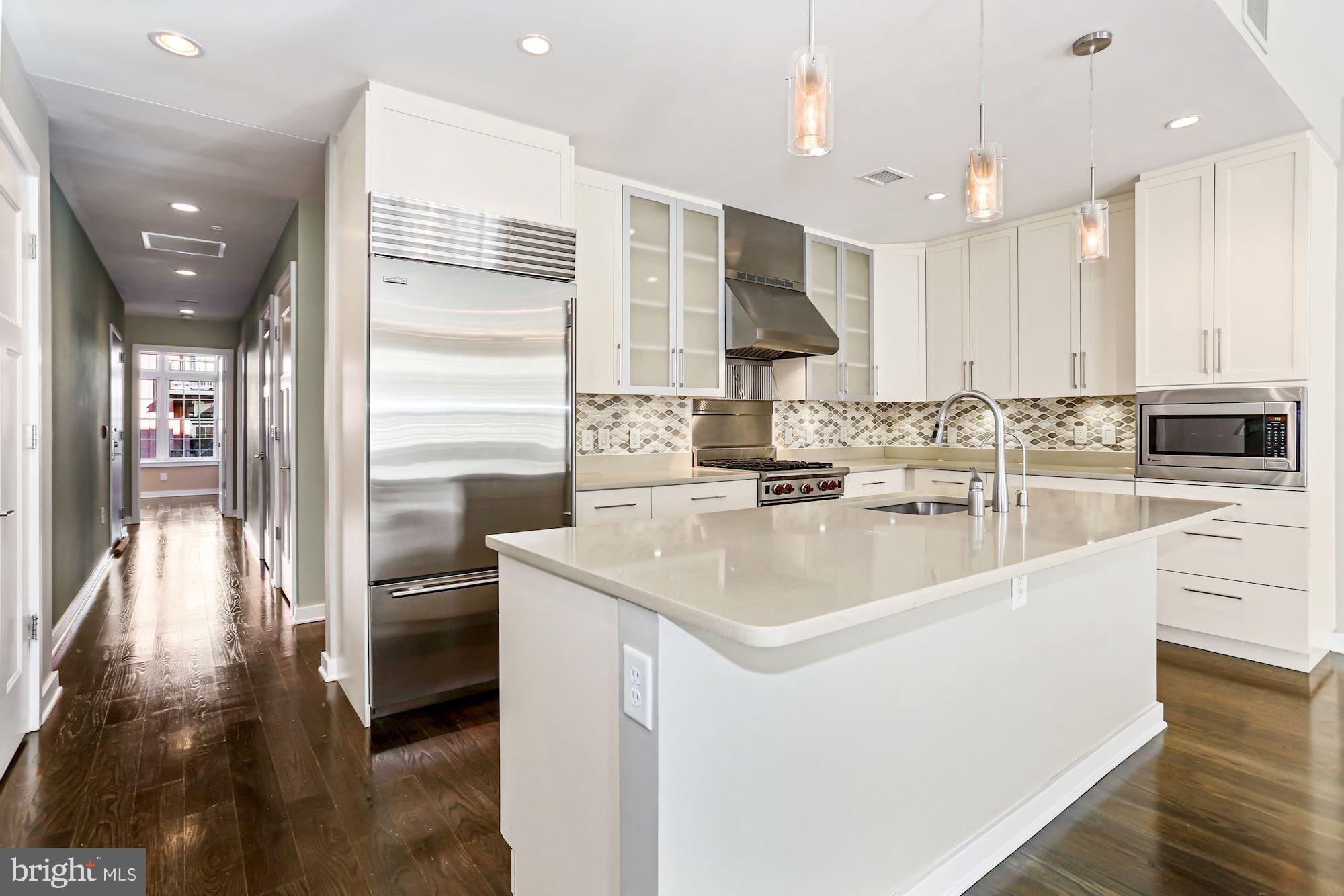 1610 N QUEEN STREET 245