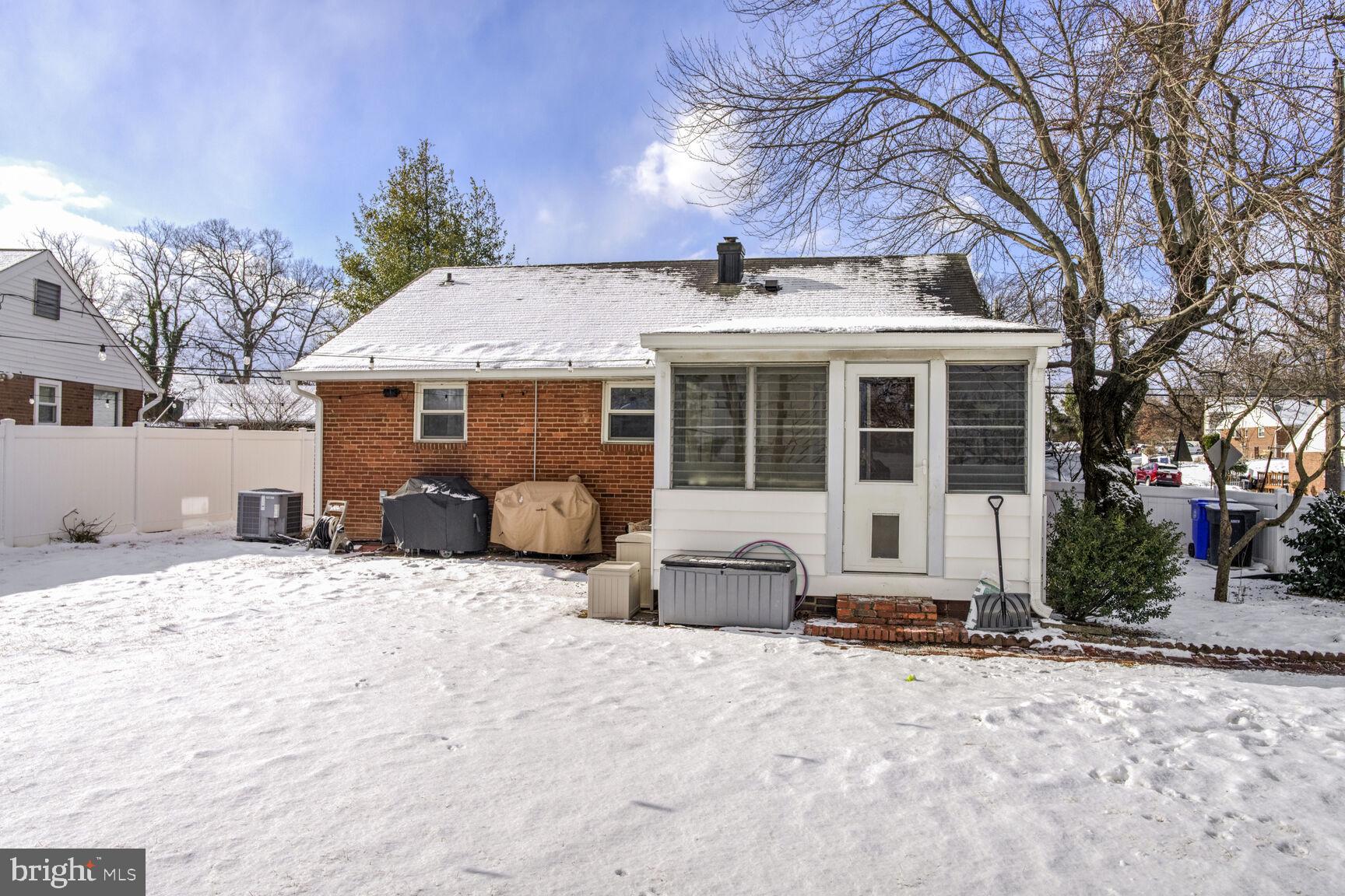 1401 S COLUMBUS STREET