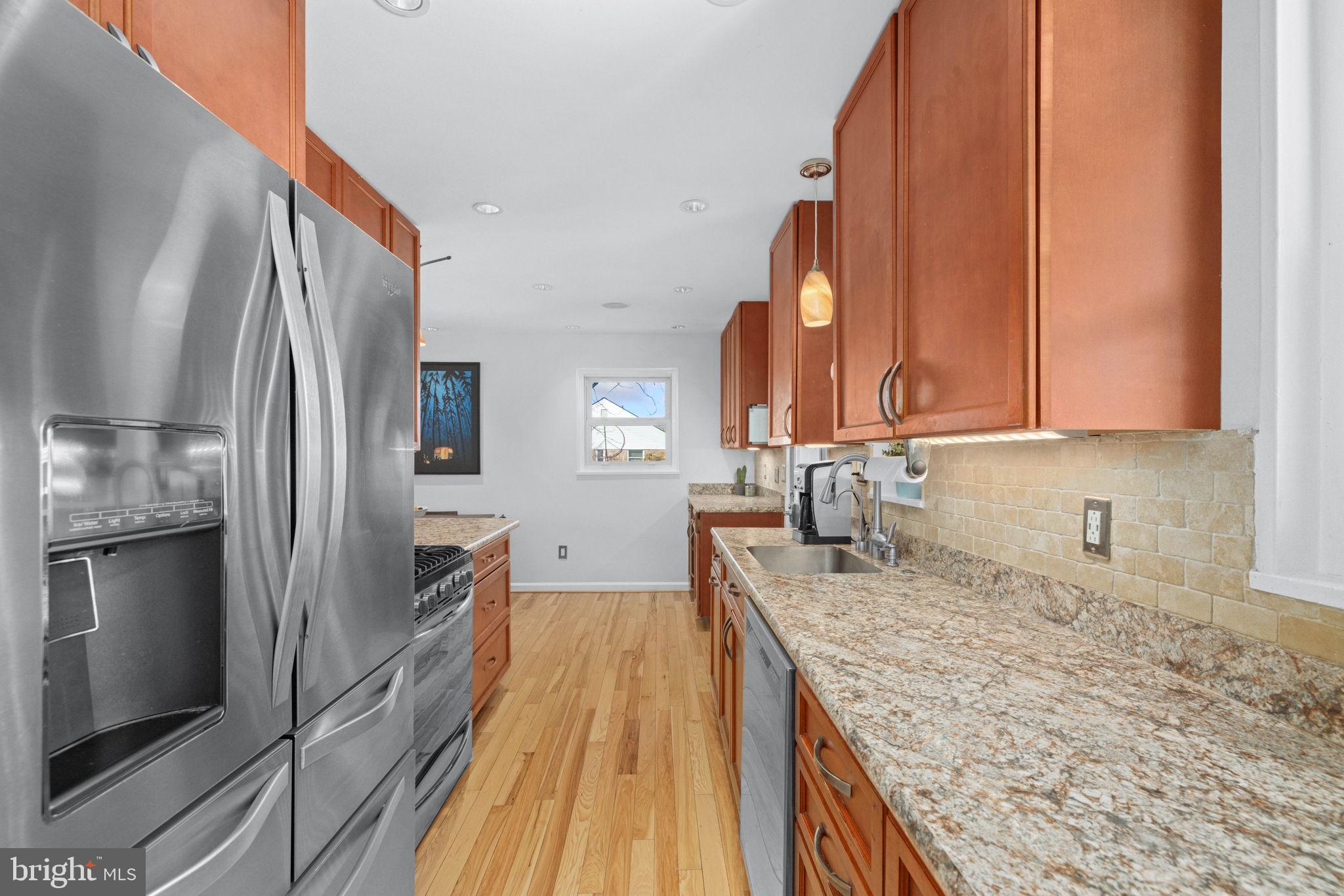 1401 S COLUMBUS STREET