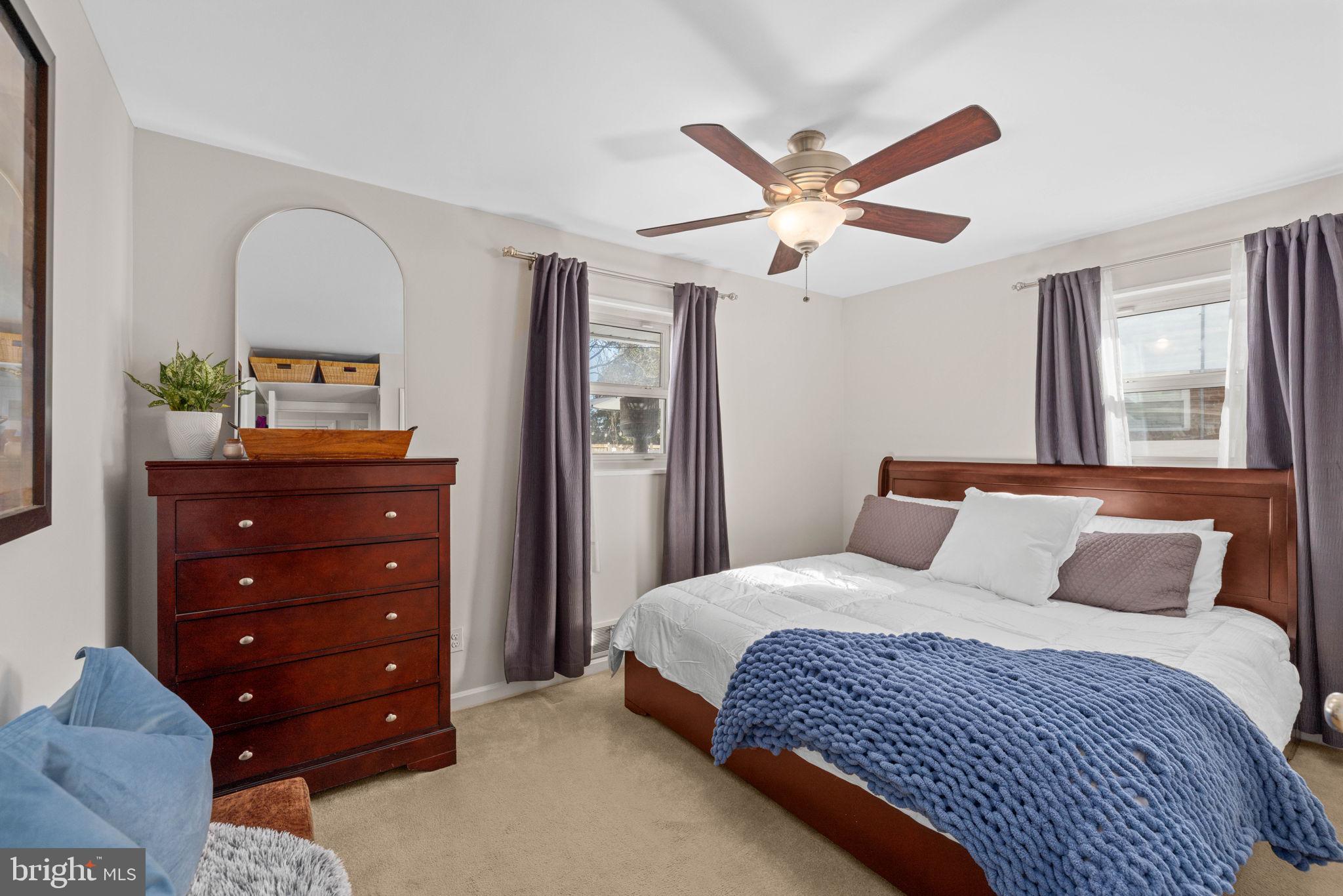 1401 S COLUMBUS STREET