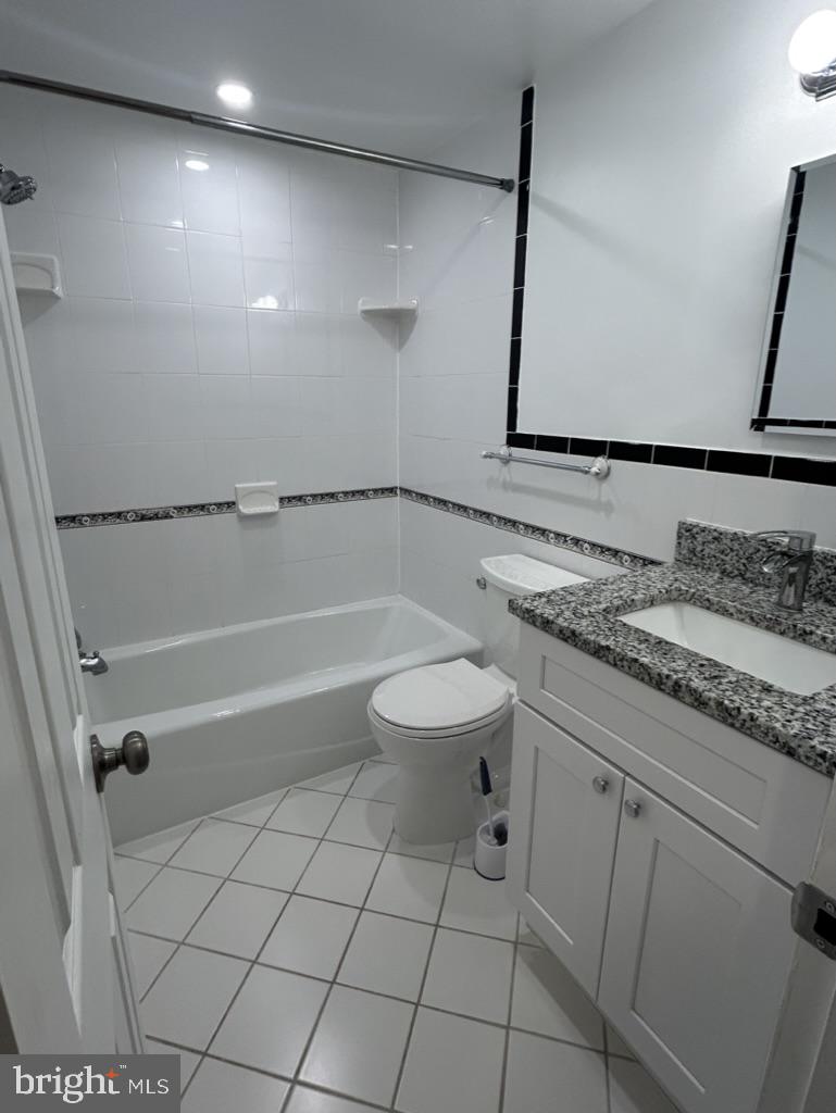 1931 N CLEVELAND STREET 410