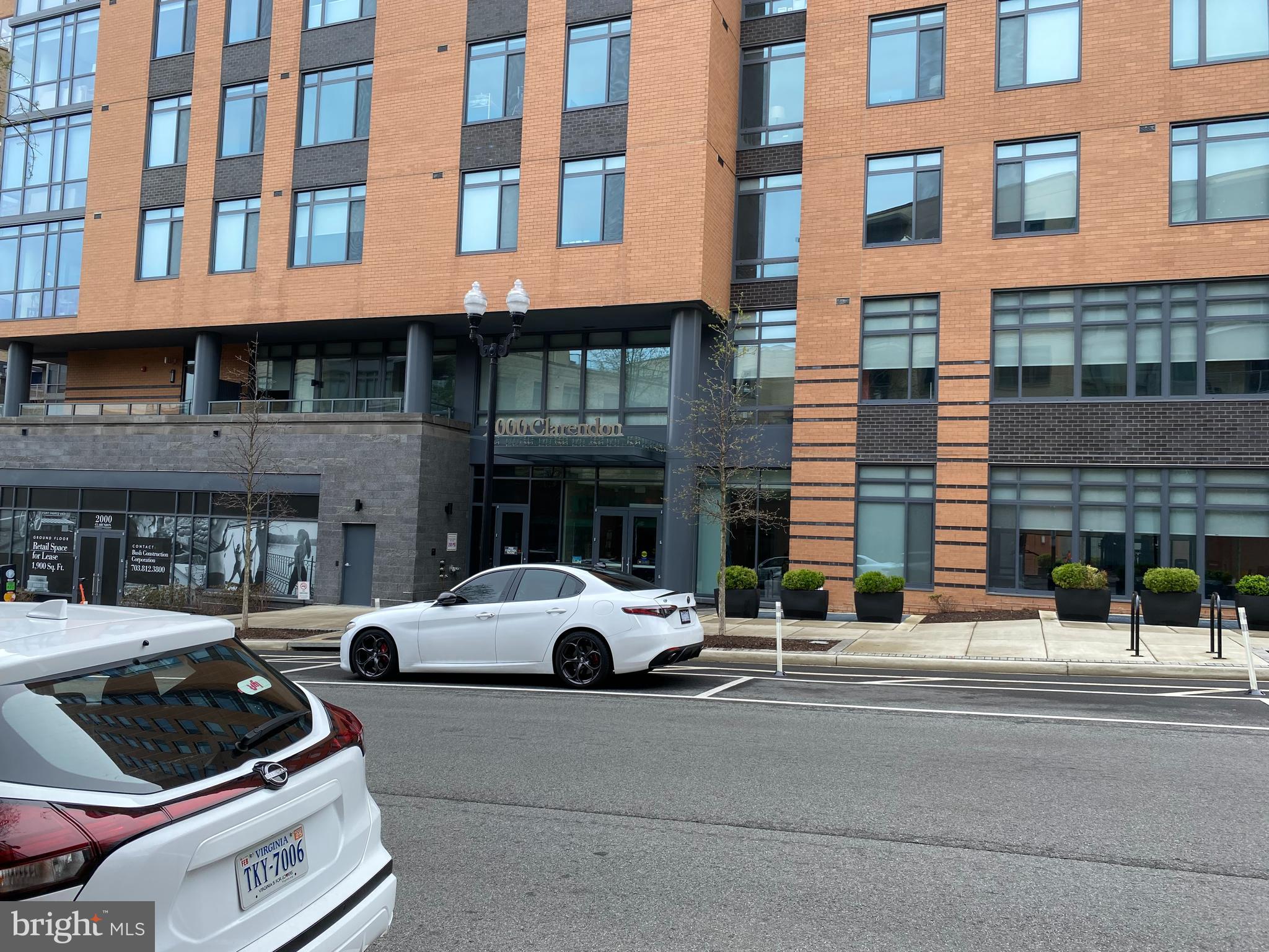 2000 CLARENDON BOULEVARD 704