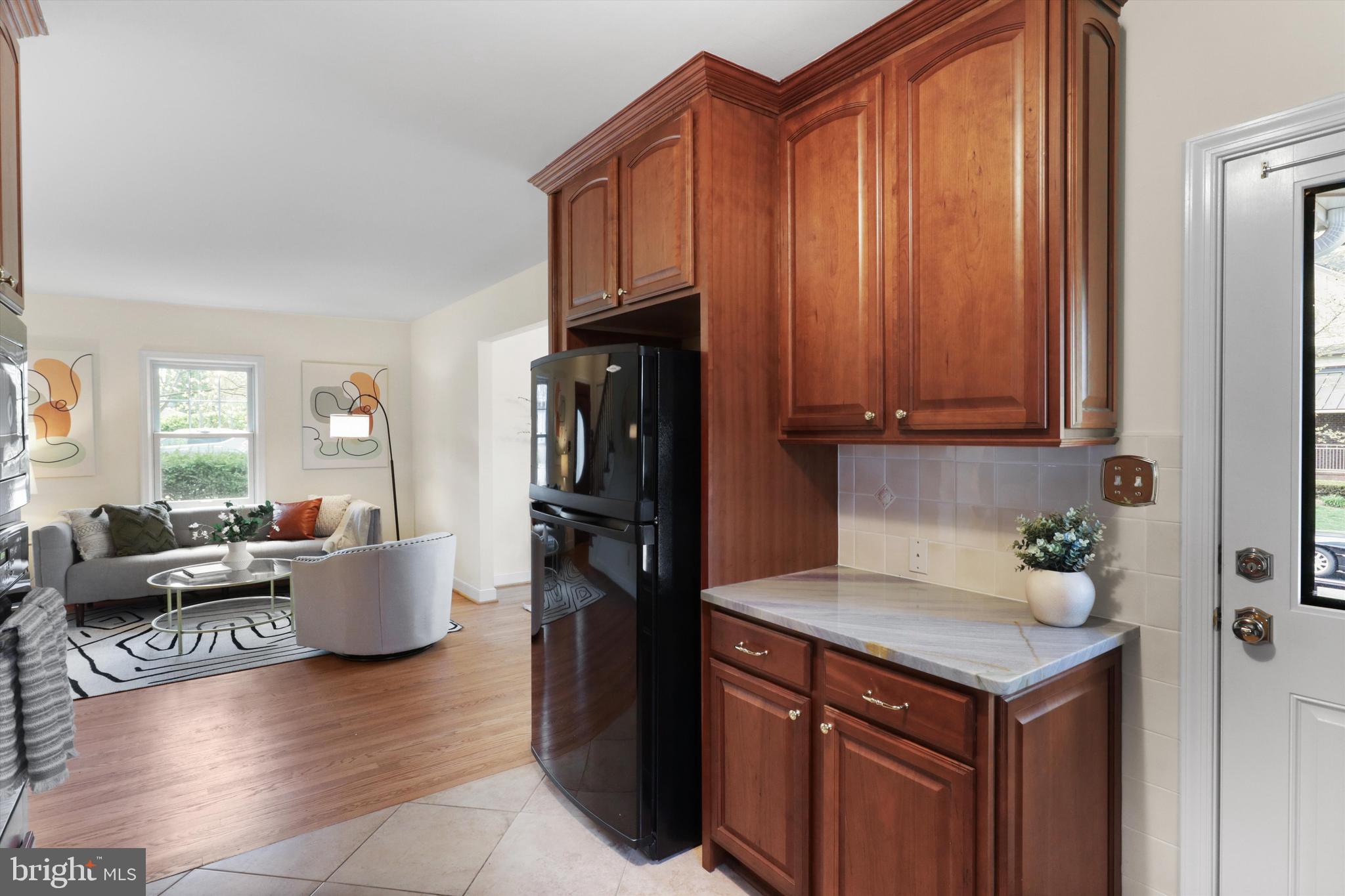 1401 S GREENBRIER STREET