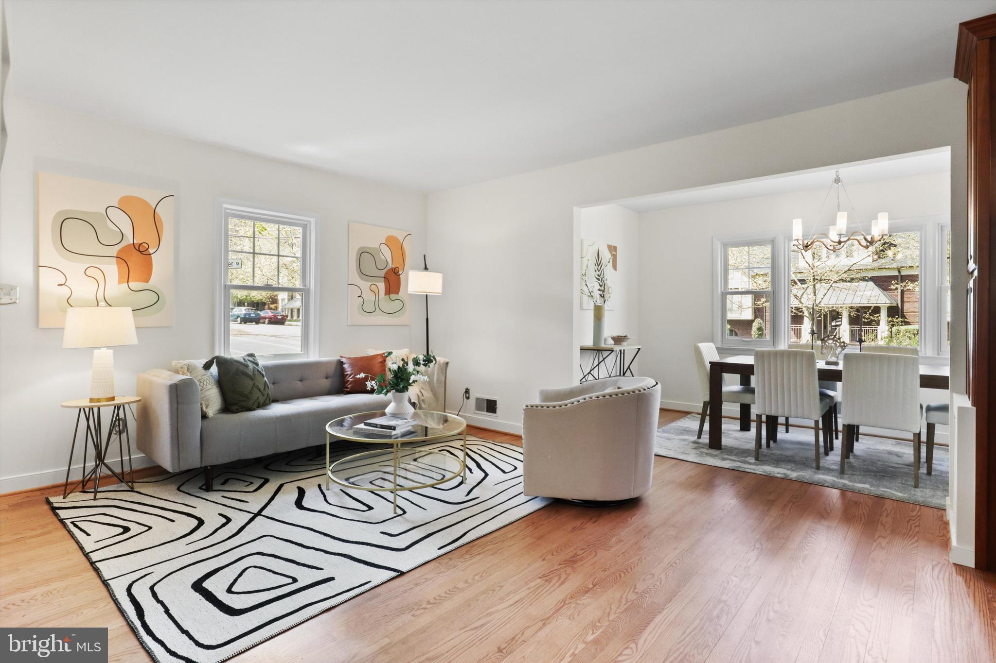 1401 S GREENBRIER STREET