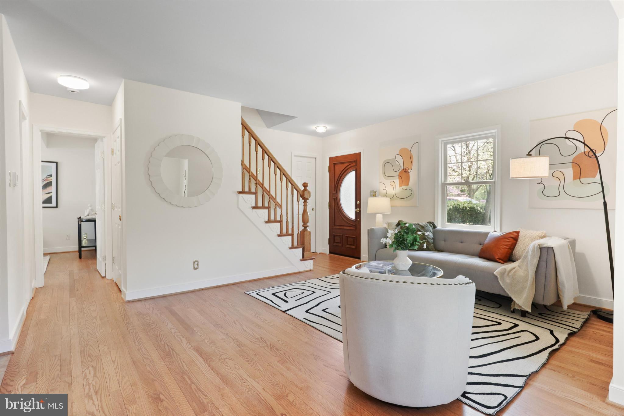 1401 S GREENBRIER STREET