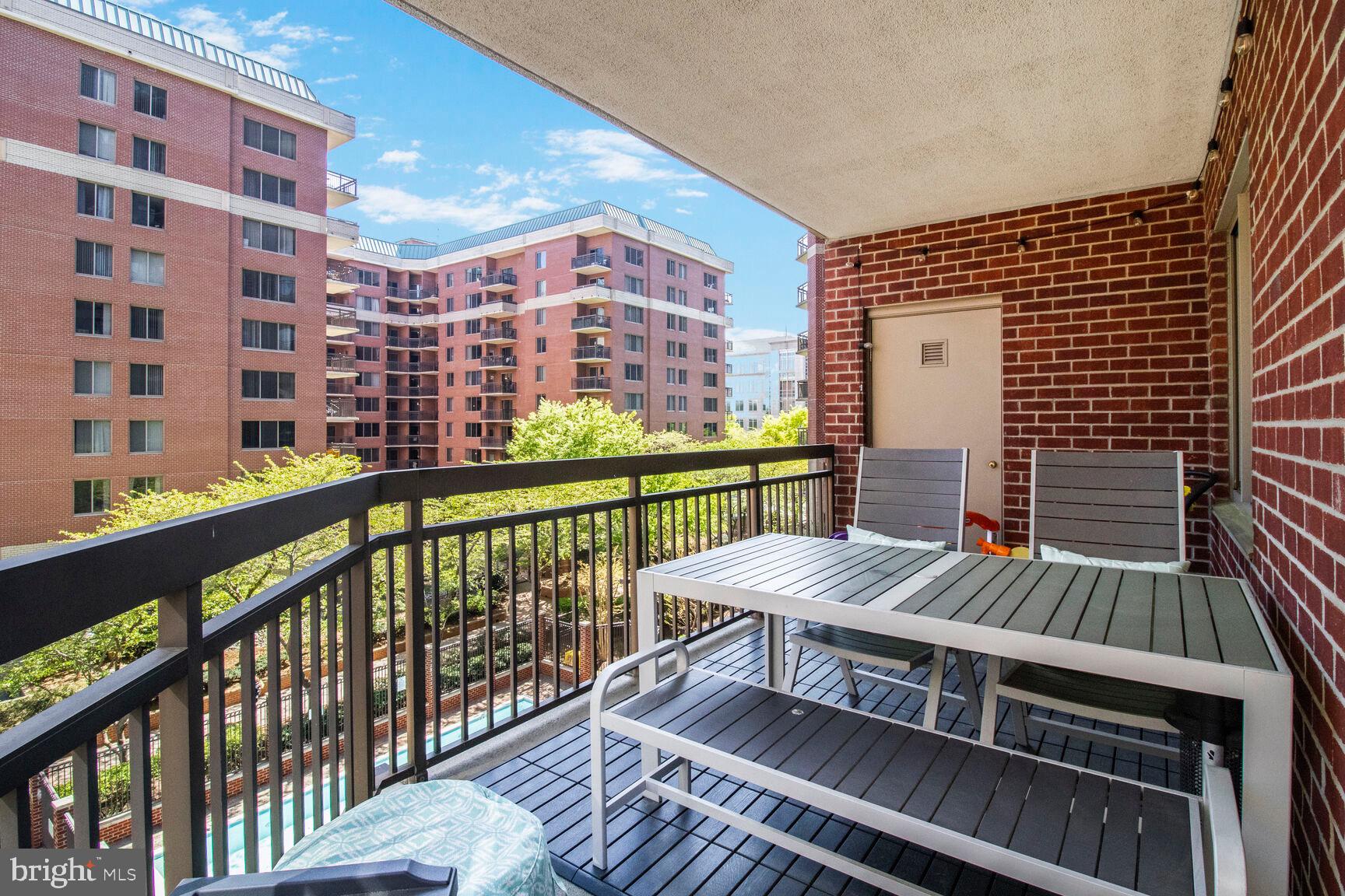 901 N MONROE STREET 416