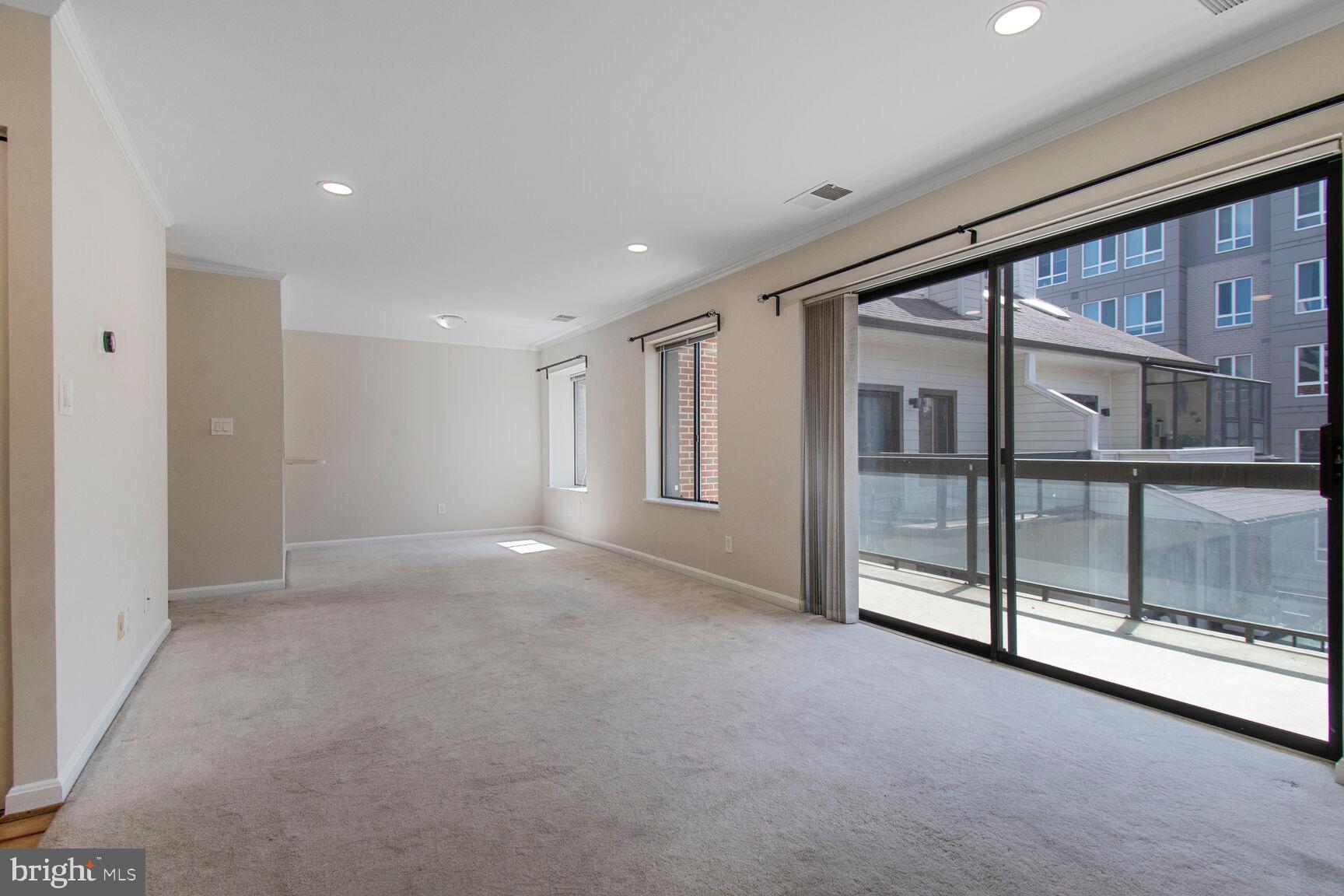 1020 N STAFFORD STREET 409