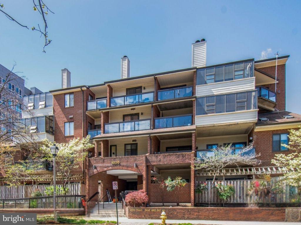 1020 N STAFFORD STREET 409