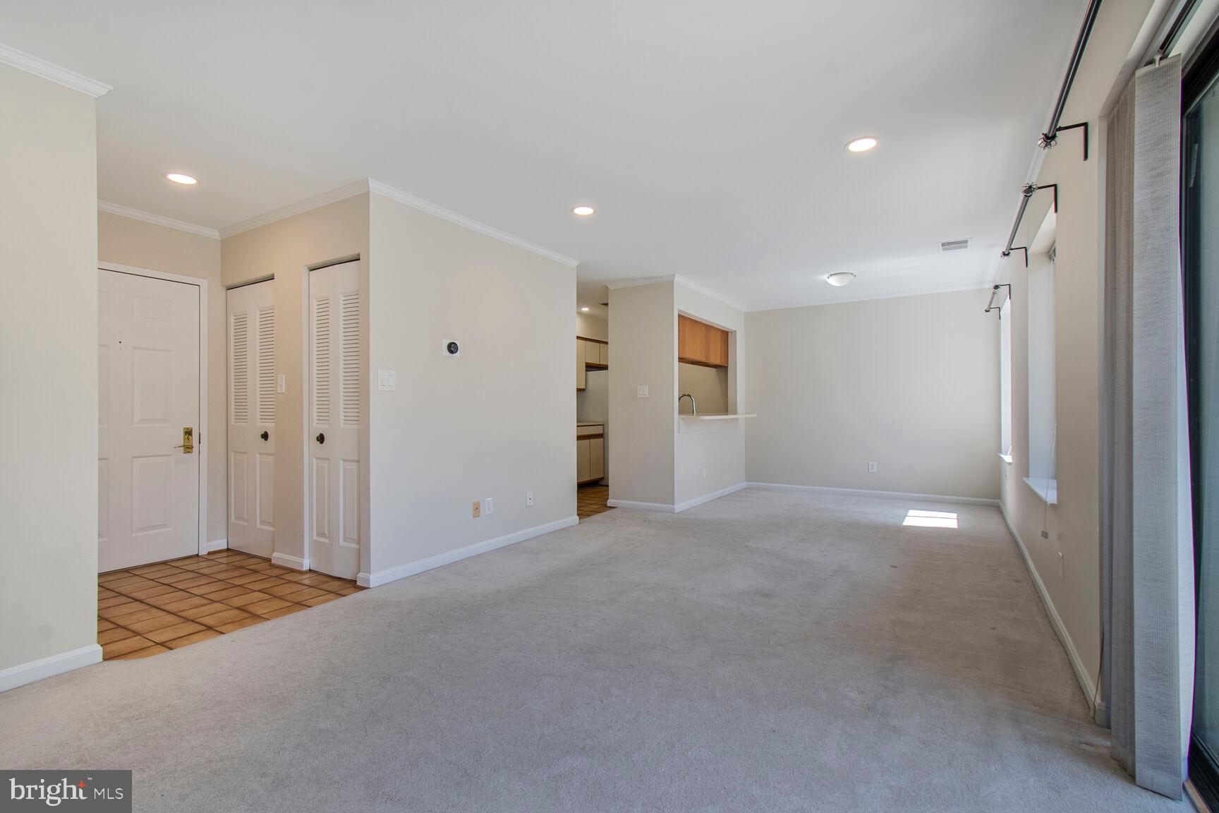 1020 N STAFFORD STREET 409