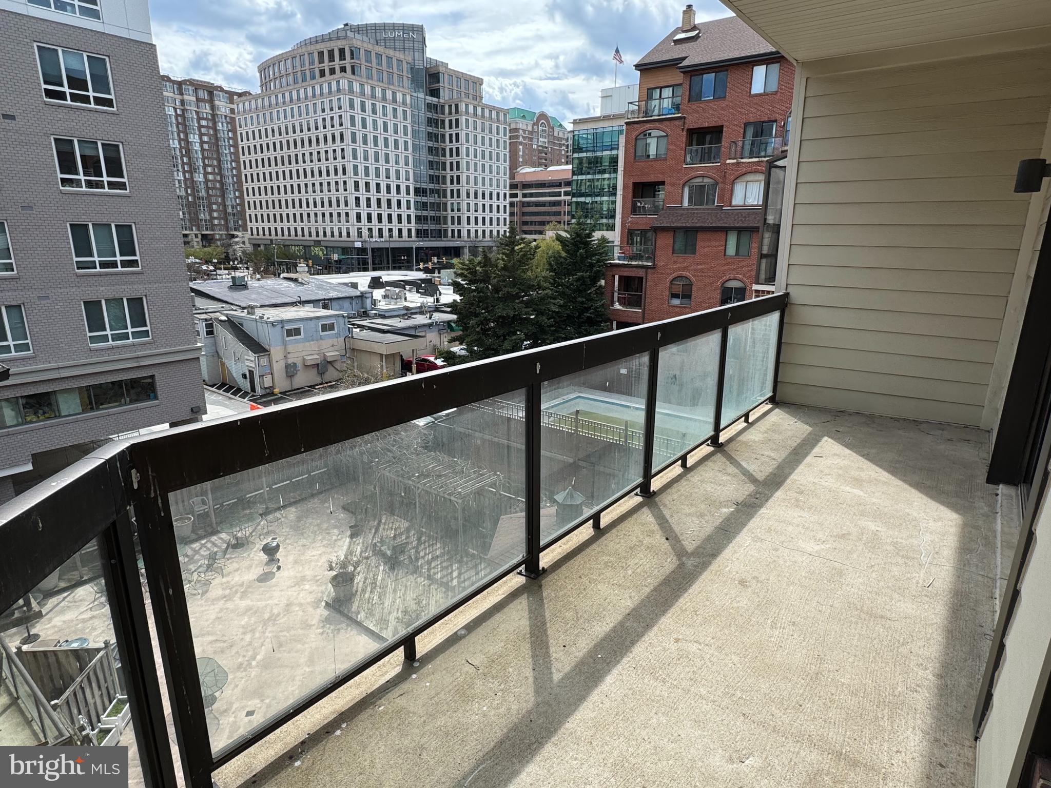 1020 N STAFFORD STREET 409