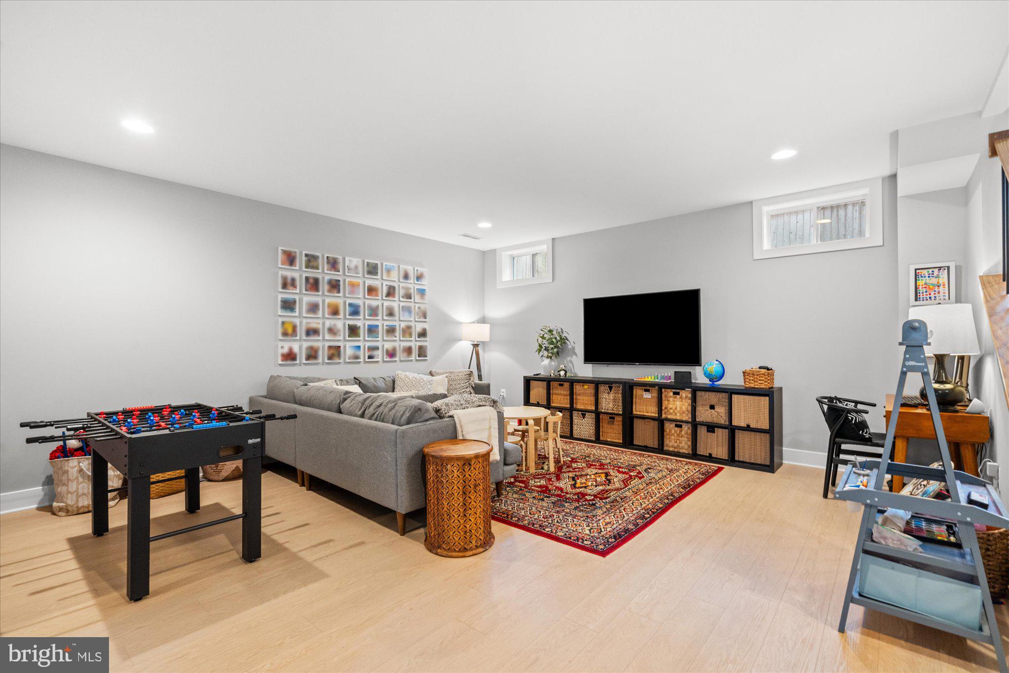 2728 N EDISON STREET