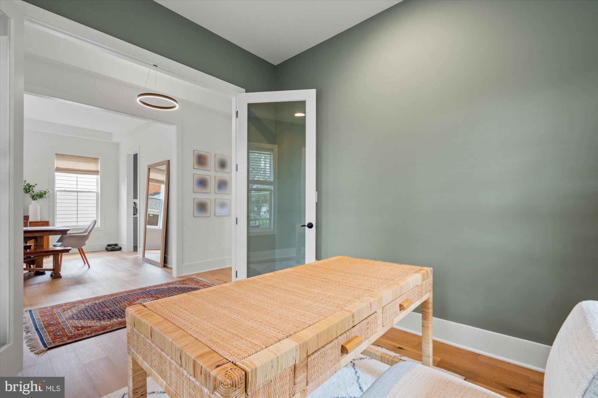 2728 N EDISON STREET