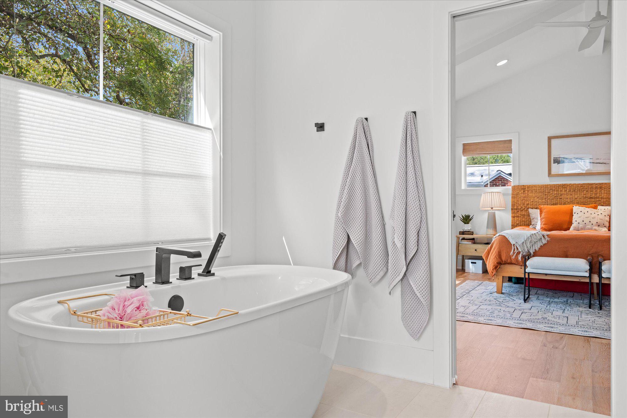 2728 N EDISON STREET