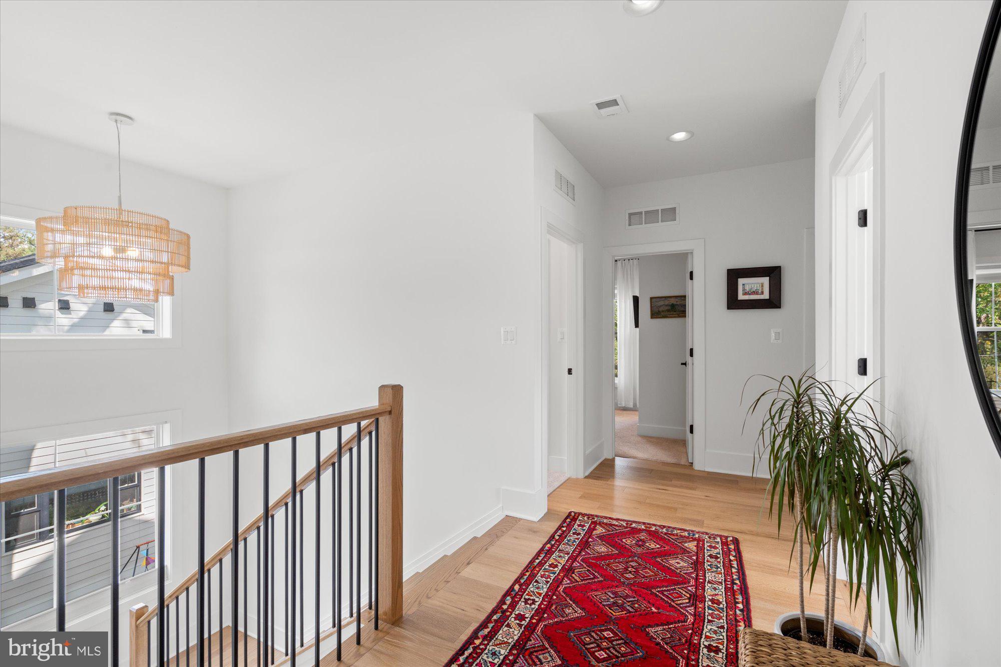 2728 N EDISON STREET