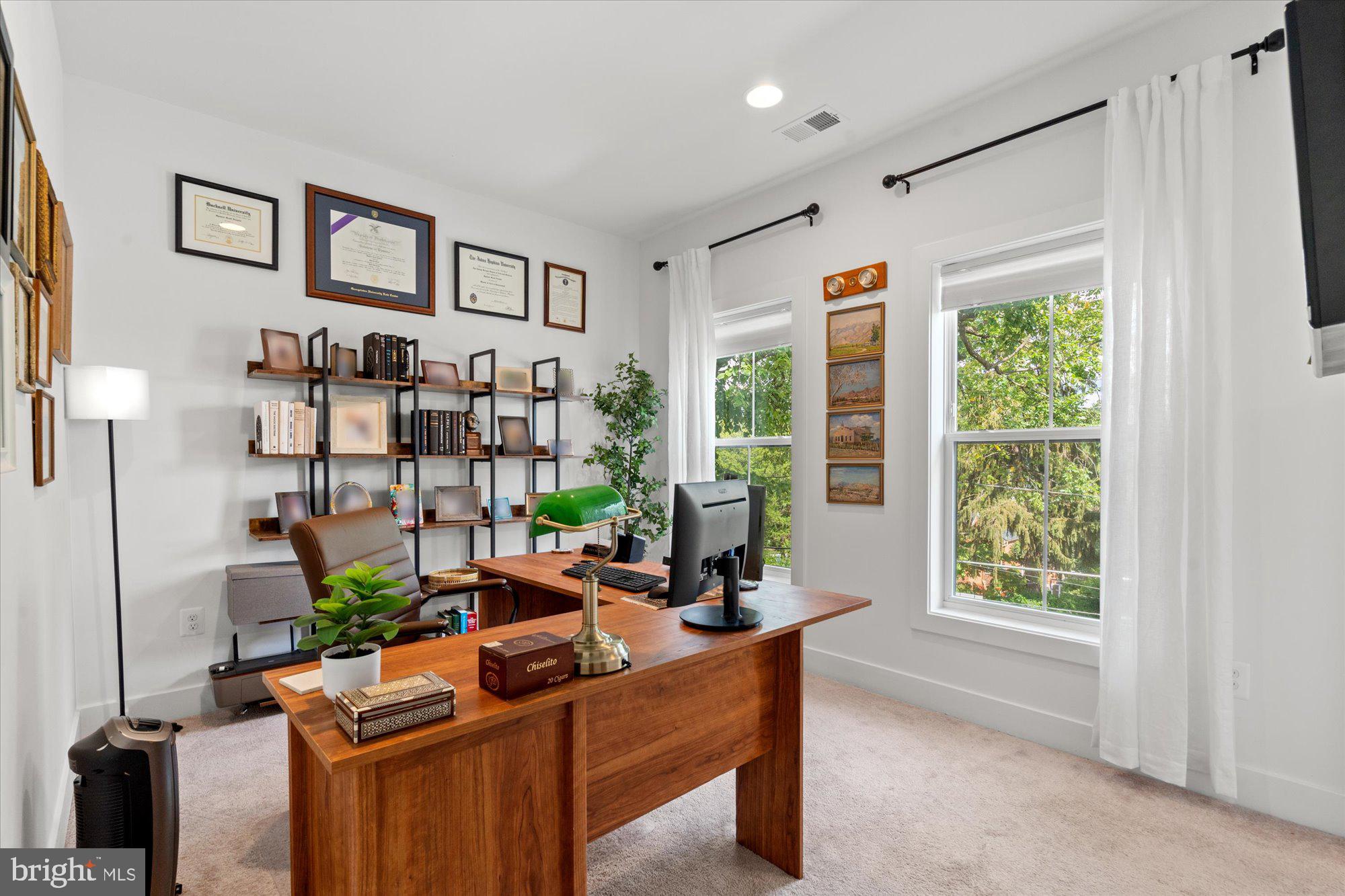 2728 N EDISON STREET