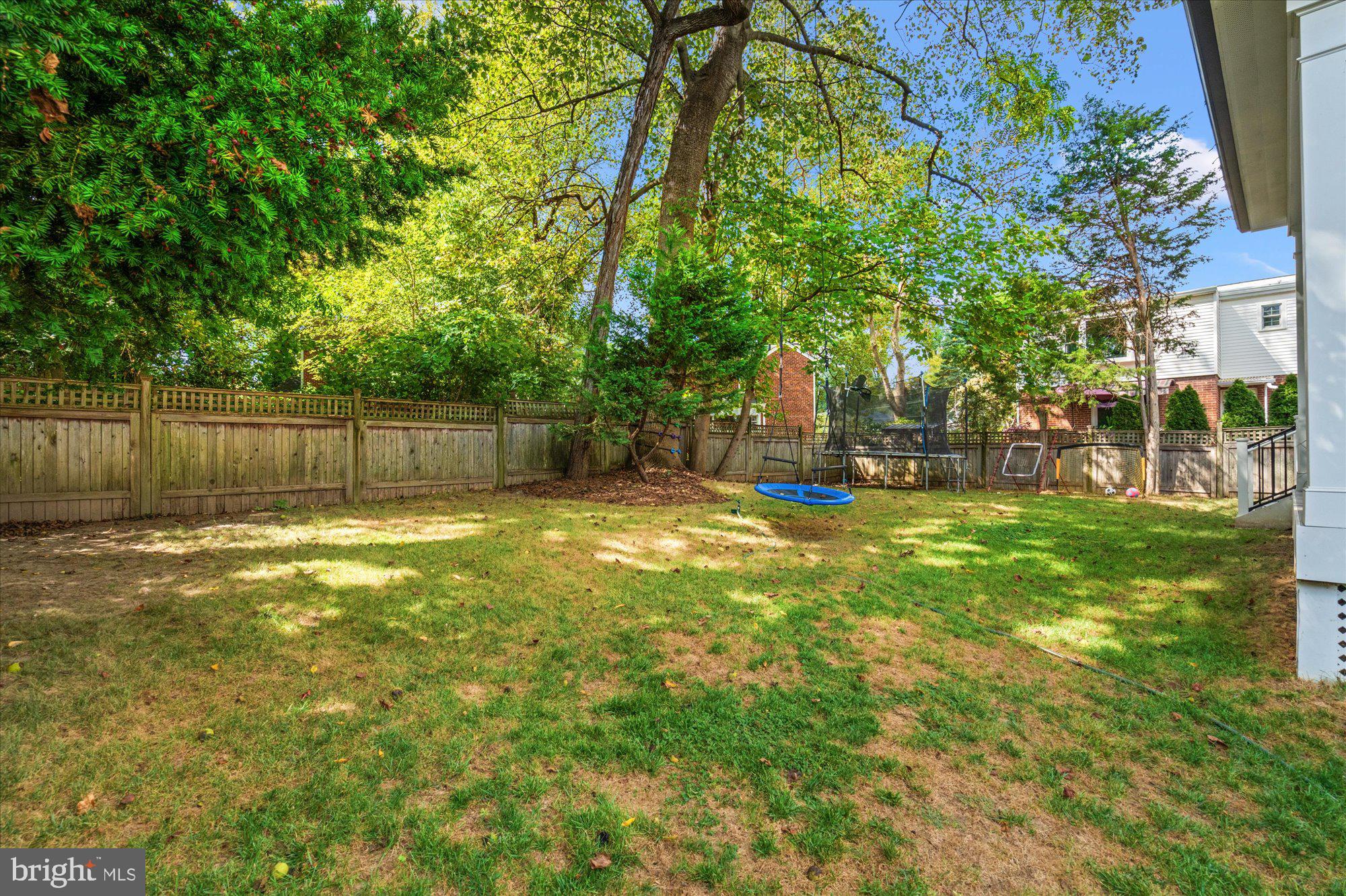 2728 N EDISON STREET