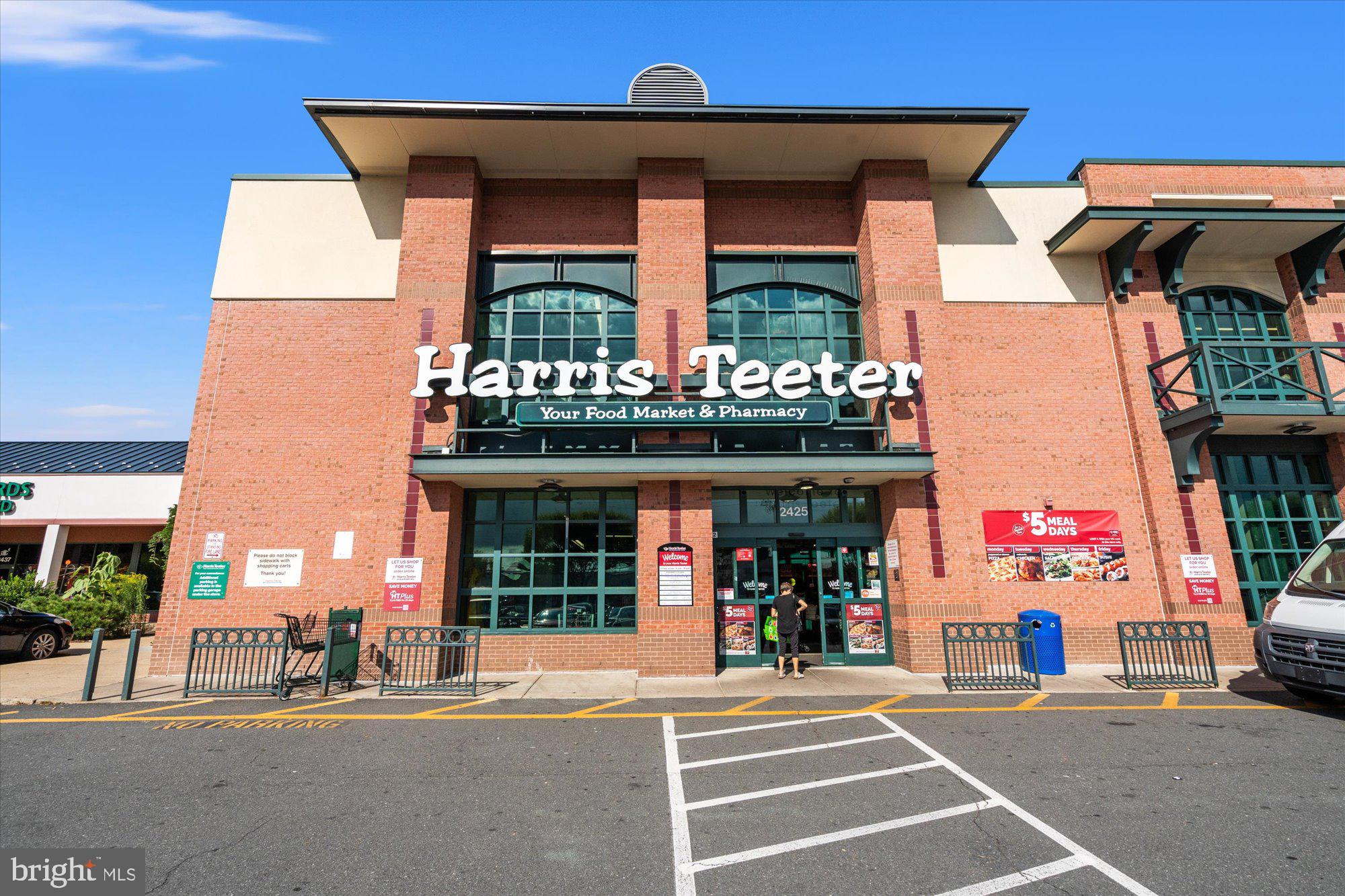 2728 N EDISON STREET