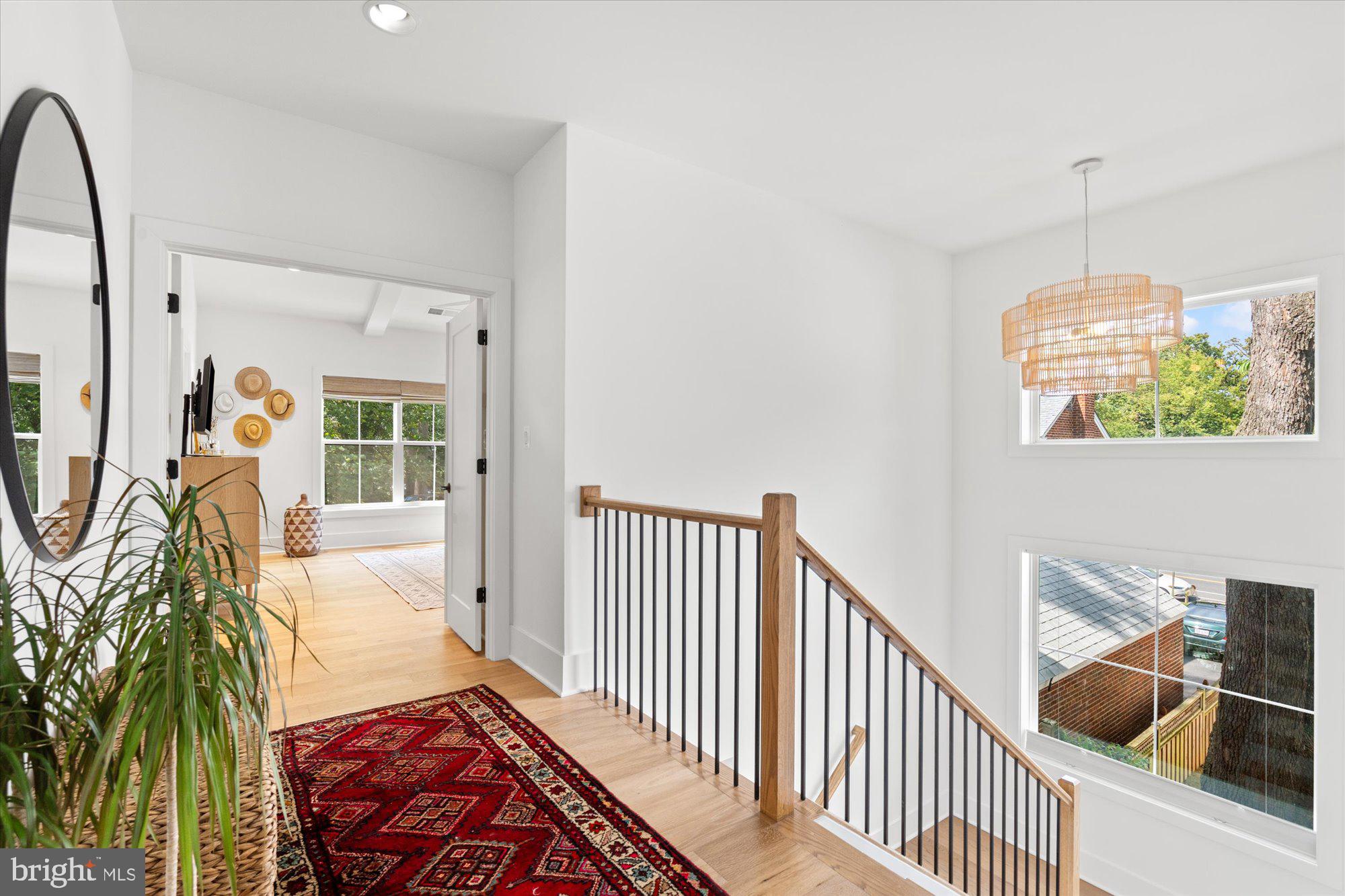 2728 N EDISON STREET