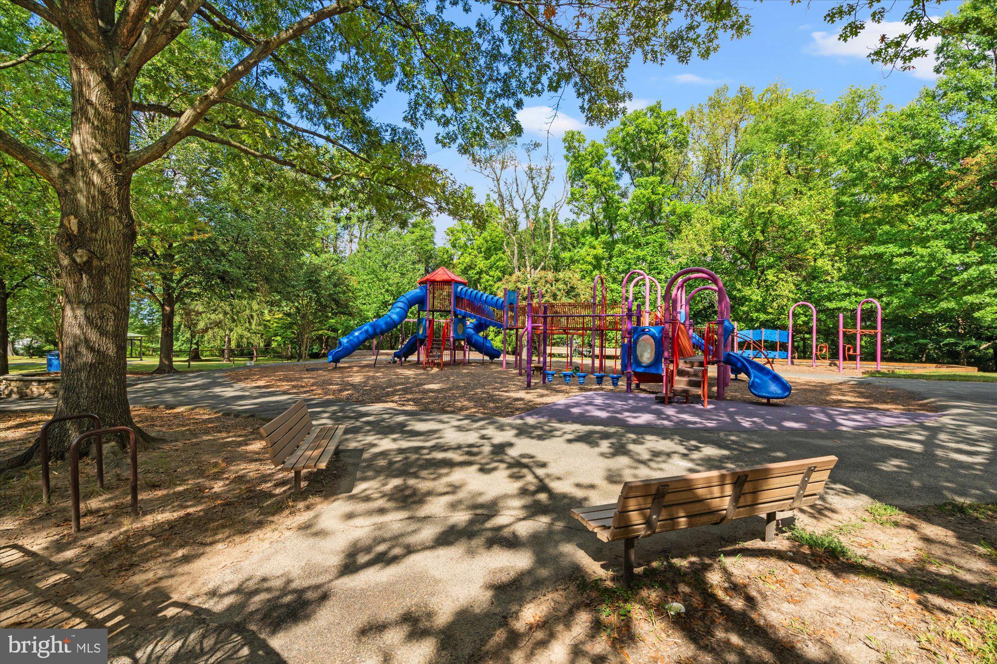 2728 N EDISON STREET