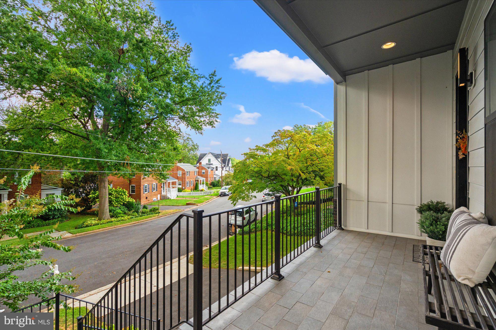 2728 N EDISON STREET