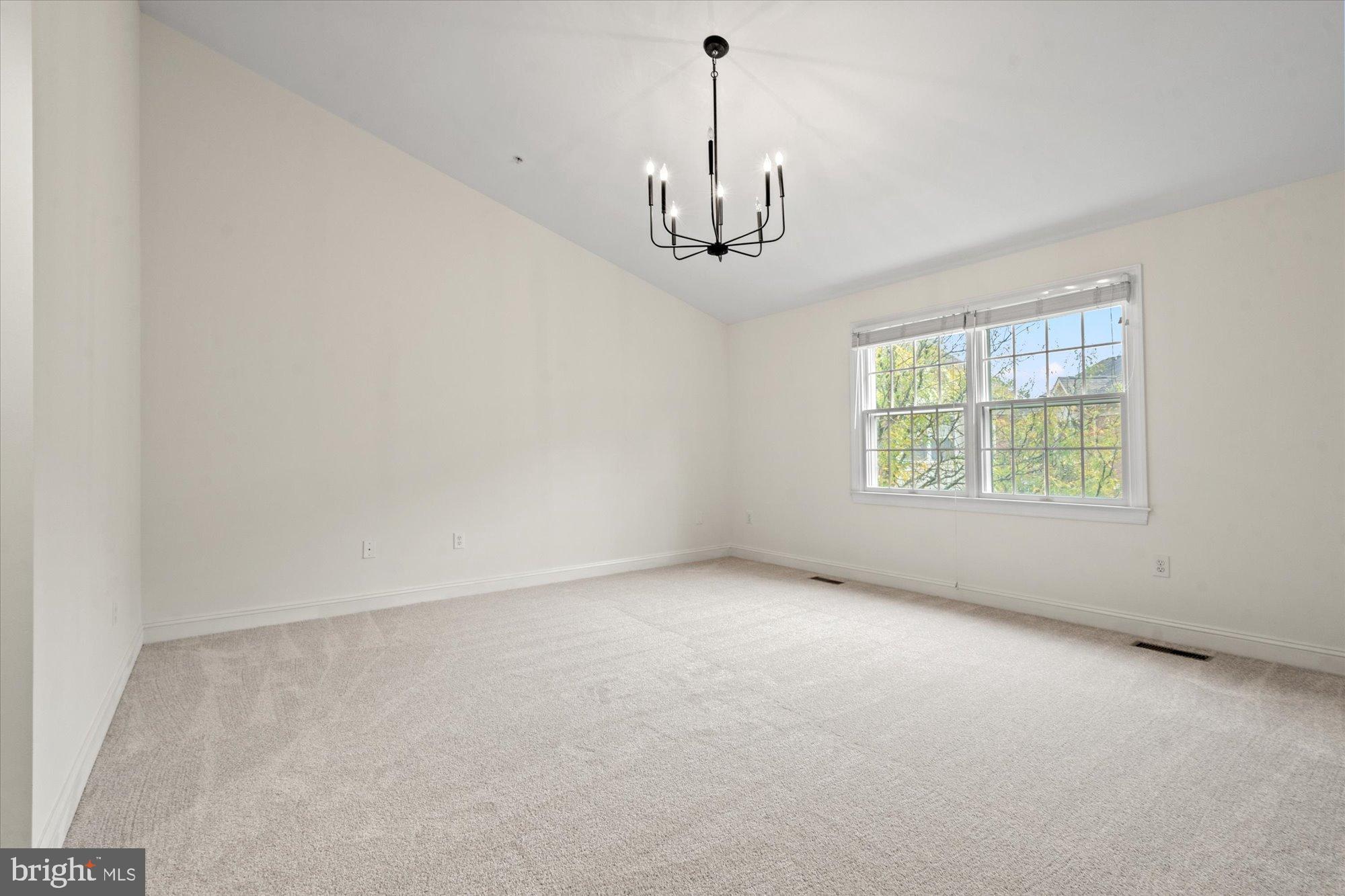 2622 CLARENDON BOULEVARD