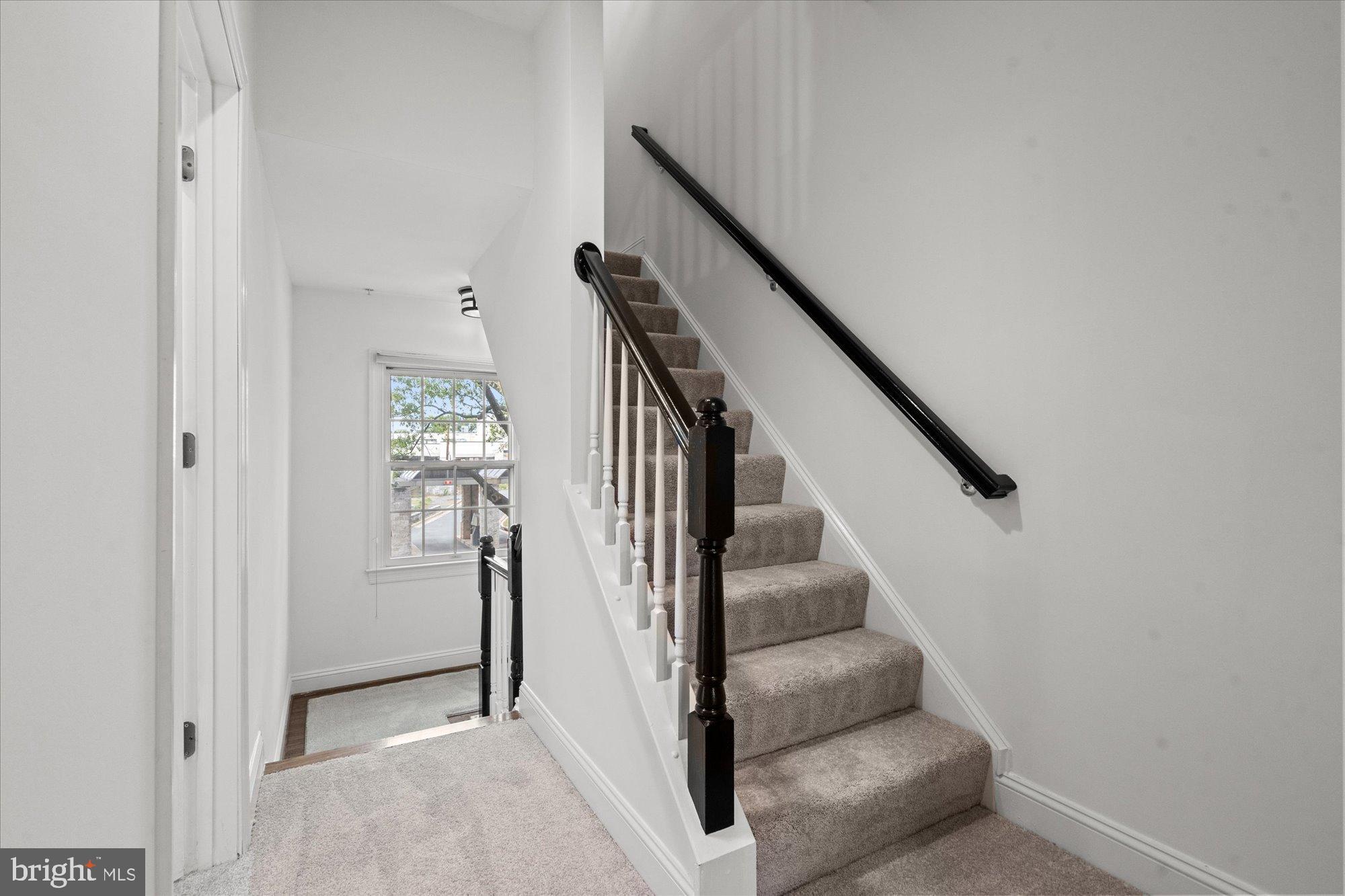 2622 CLARENDON BOULEVARD