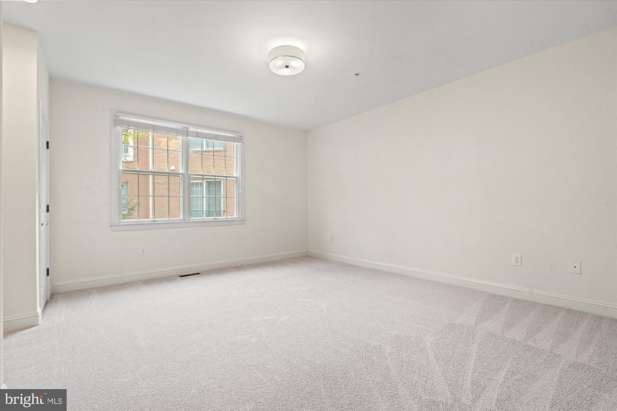 2622 CLARENDON BOULEVARD