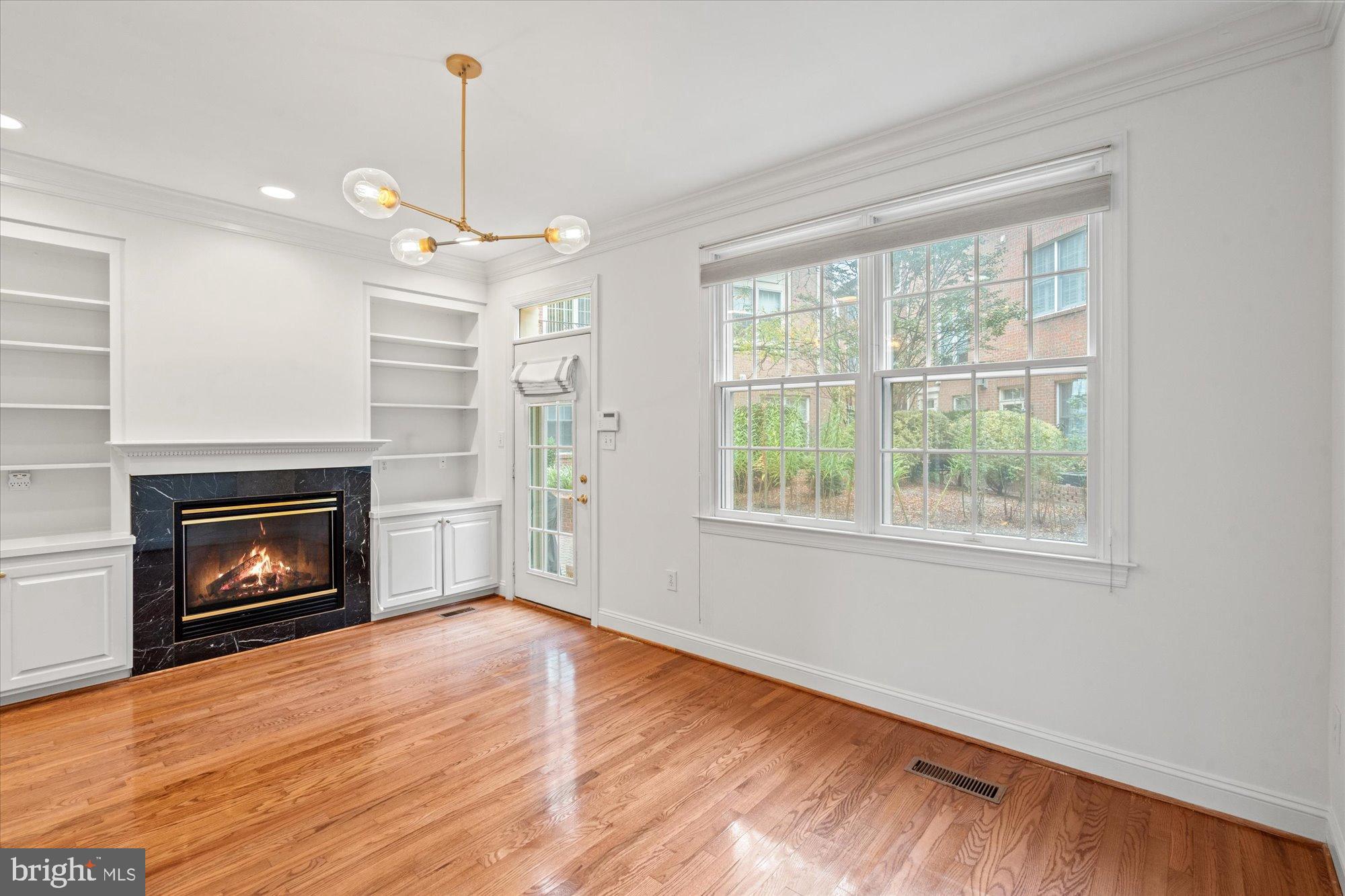 2622 CLARENDON BOULEVARD