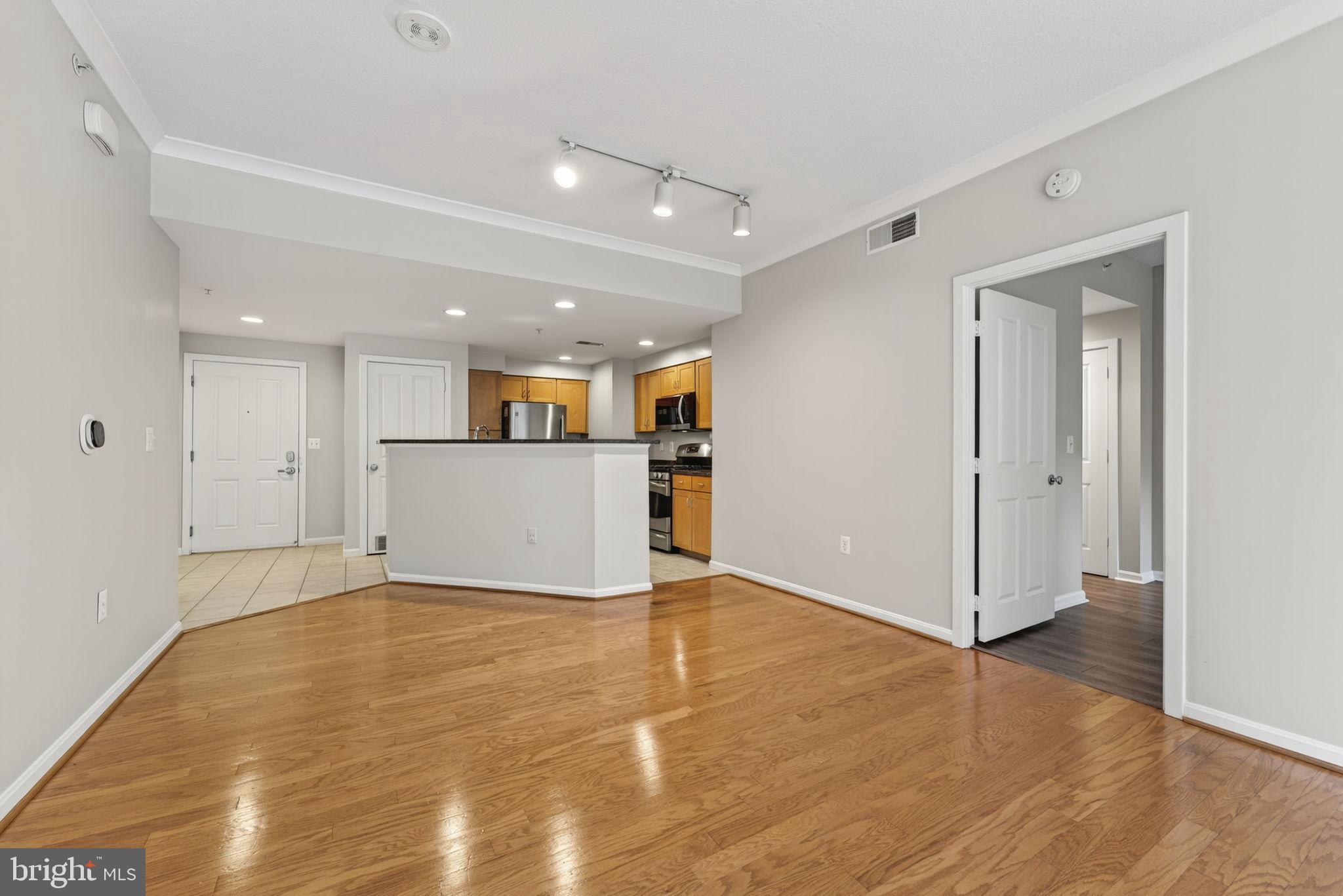 2220 FAIRFAX DRIVE 206