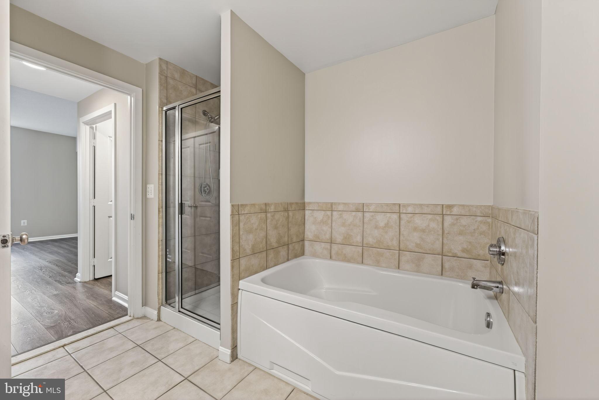 2220 FAIRFAX DRIVE 206