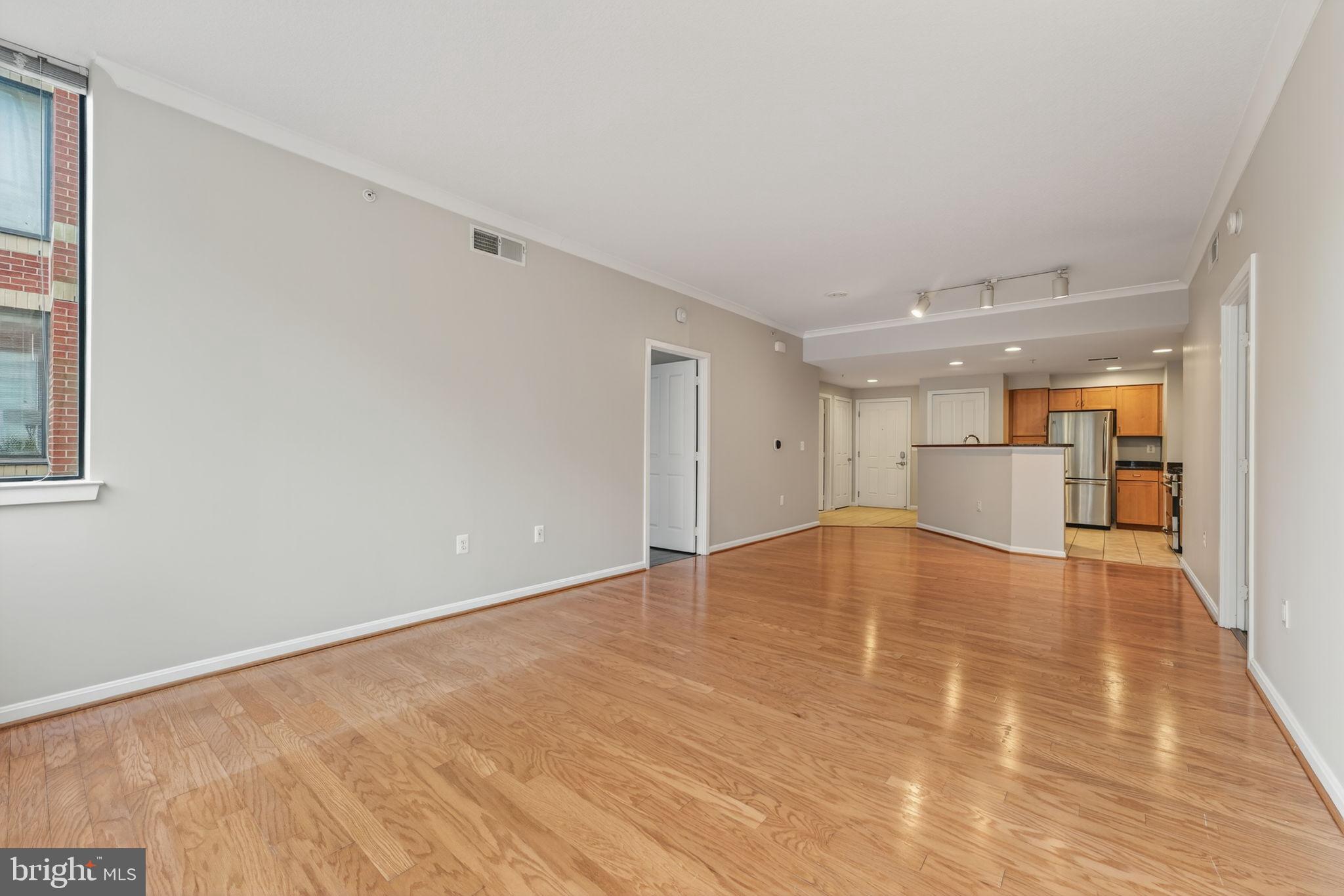 2220 FAIRFAX DRIVE 206