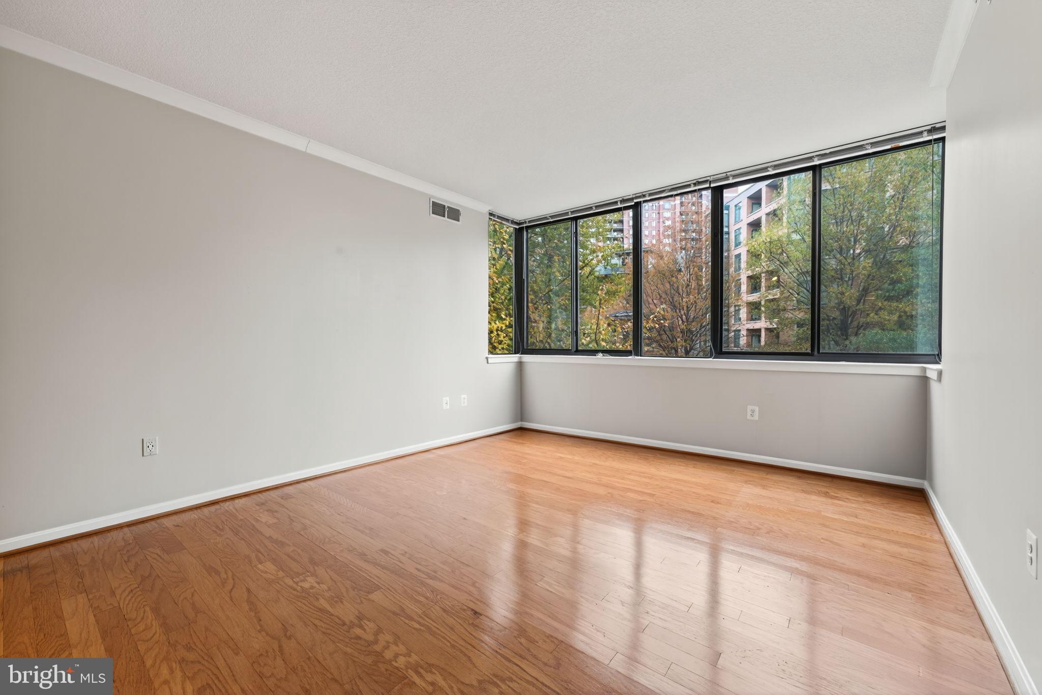 2220 FAIRFAX DRIVE 206