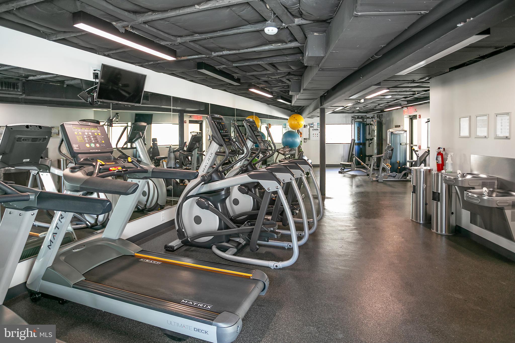 3800 FAIRFAX DRIVE 104