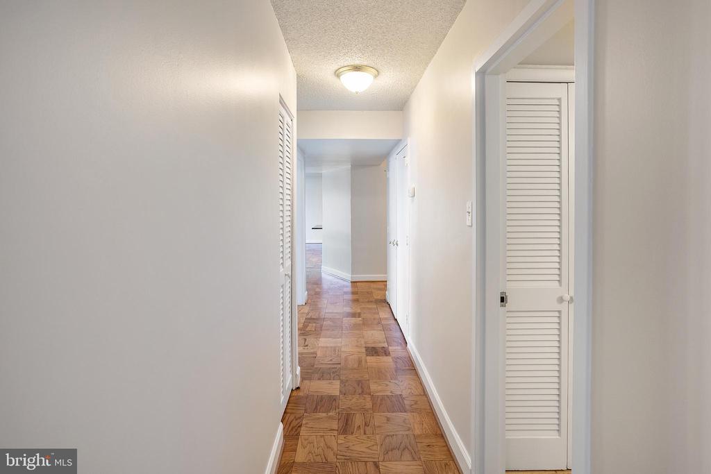 3800 FAIRFAX DRIVE 104