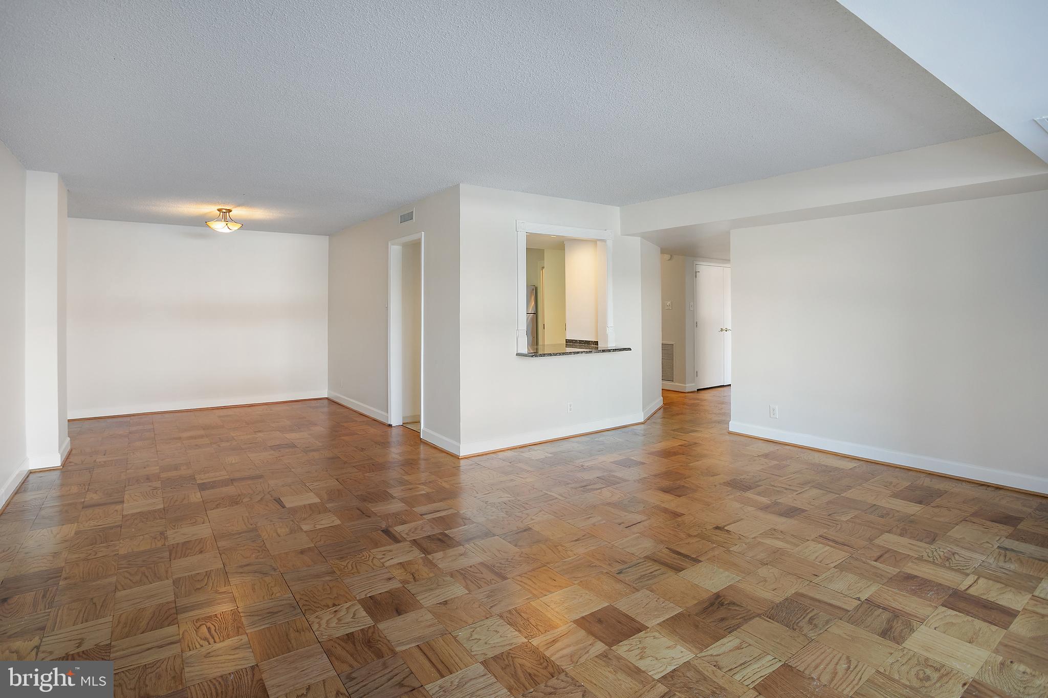 3800 FAIRFAX DRIVE 104