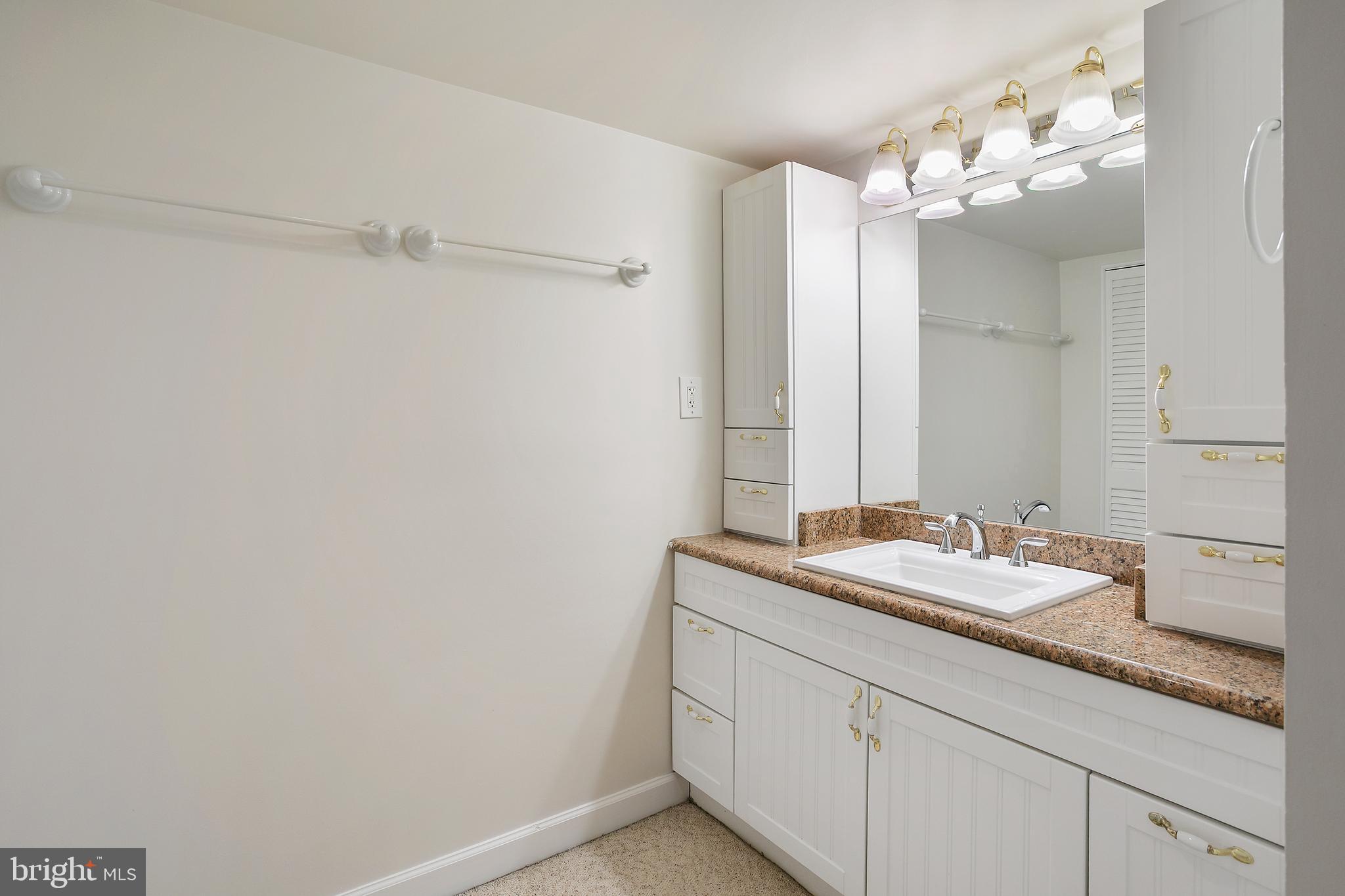 3800 FAIRFAX DRIVE 104