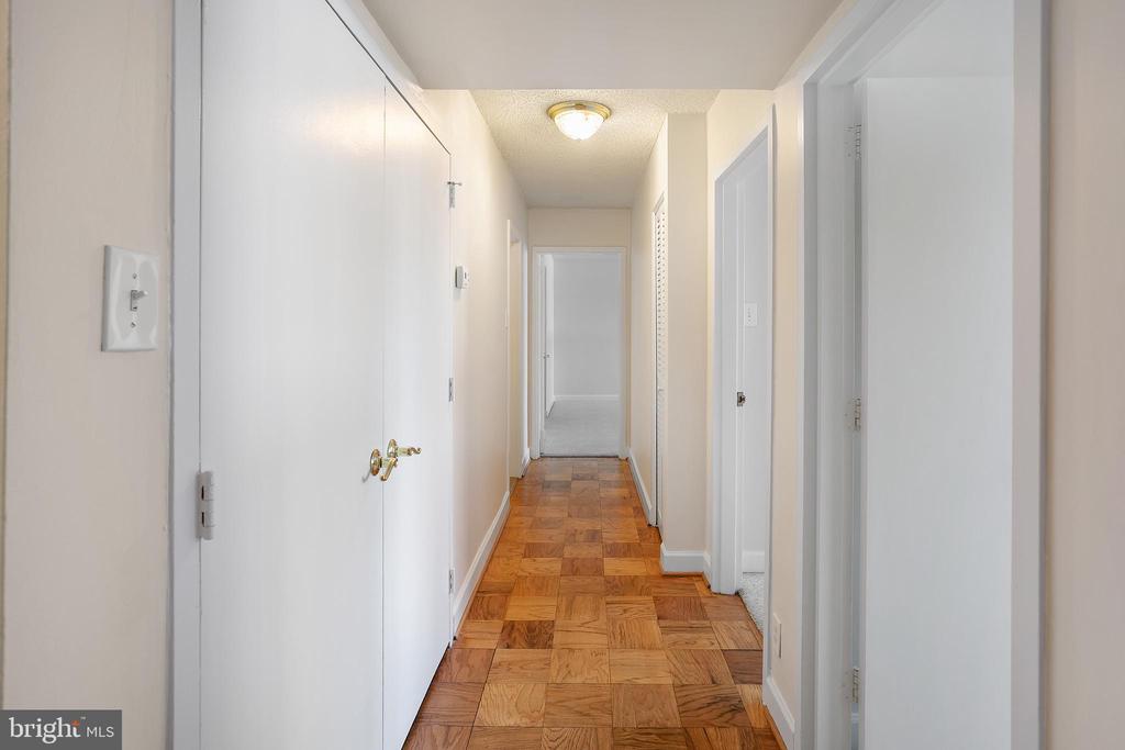 3800 FAIRFAX DRIVE 104