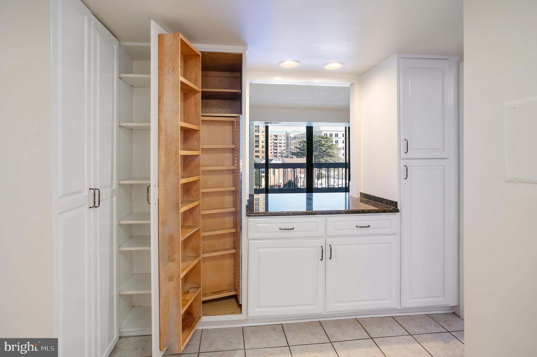 3800 FAIRFAX DRIVE 104