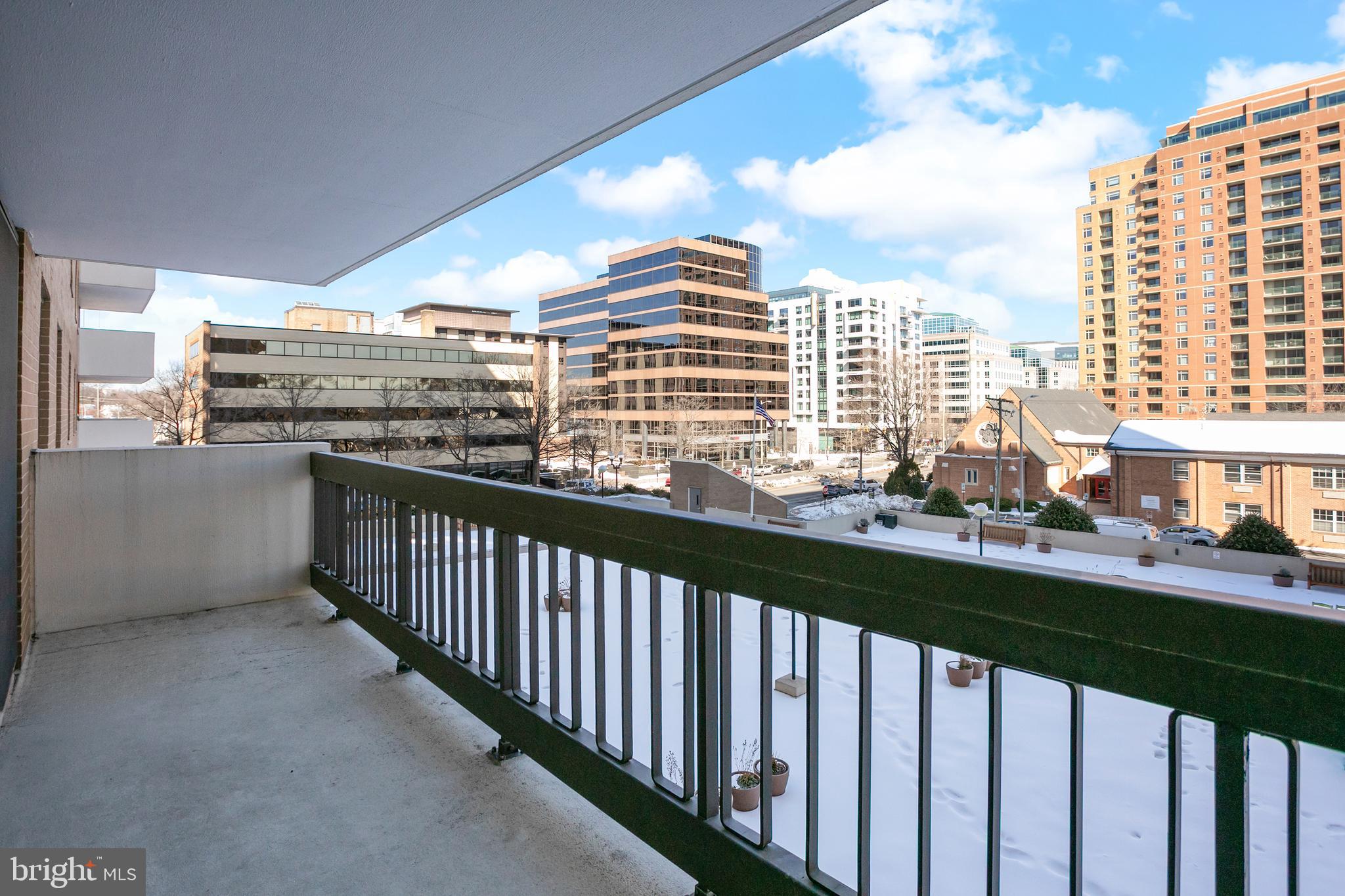 3800 FAIRFAX DRIVE 104