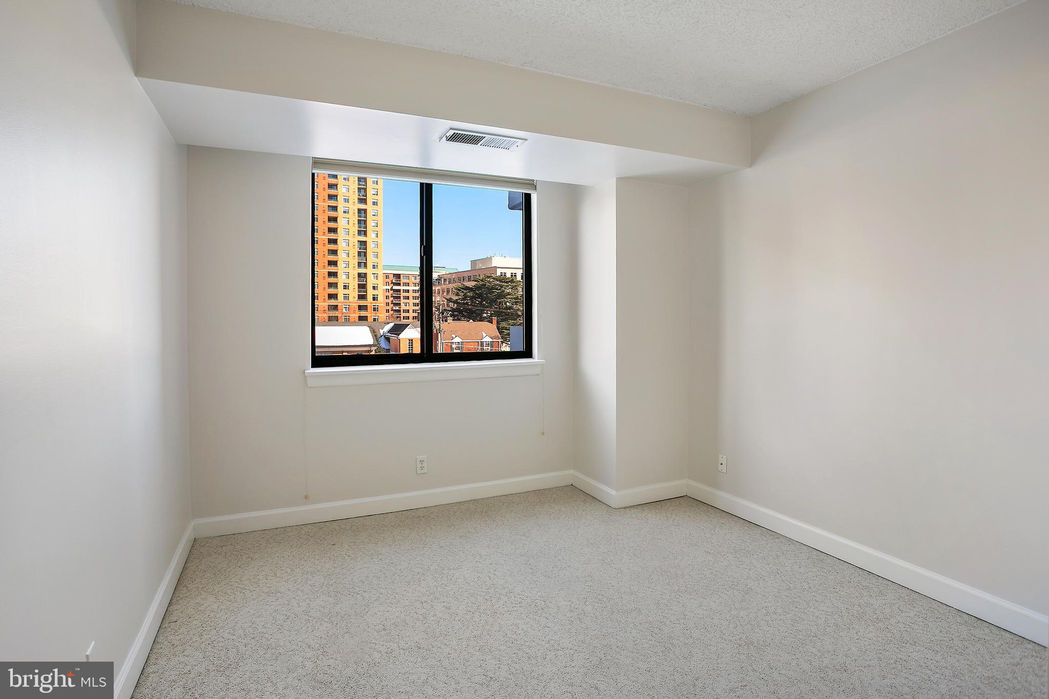 3800 FAIRFAX DRIVE 104