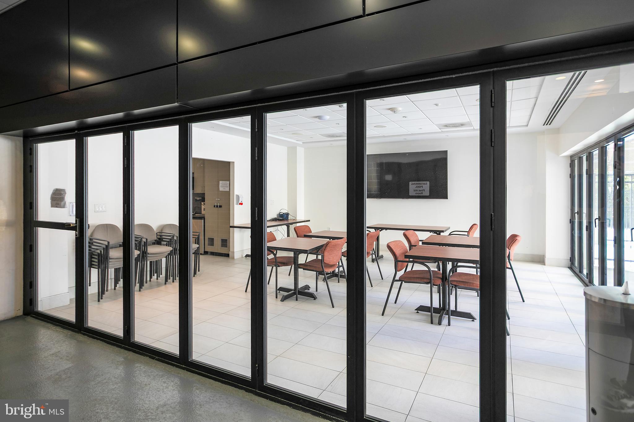 3800 FAIRFAX DRIVE 104