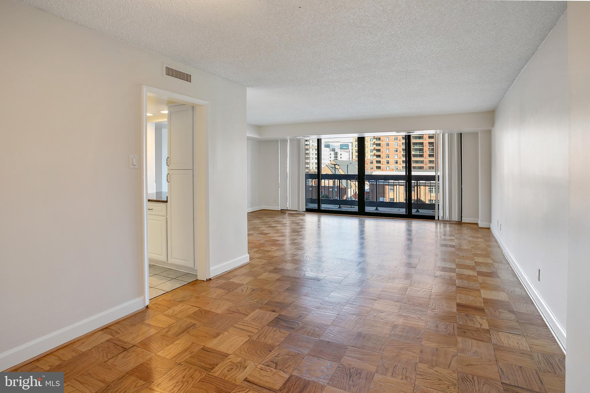 3800 FAIRFAX DRIVE 104