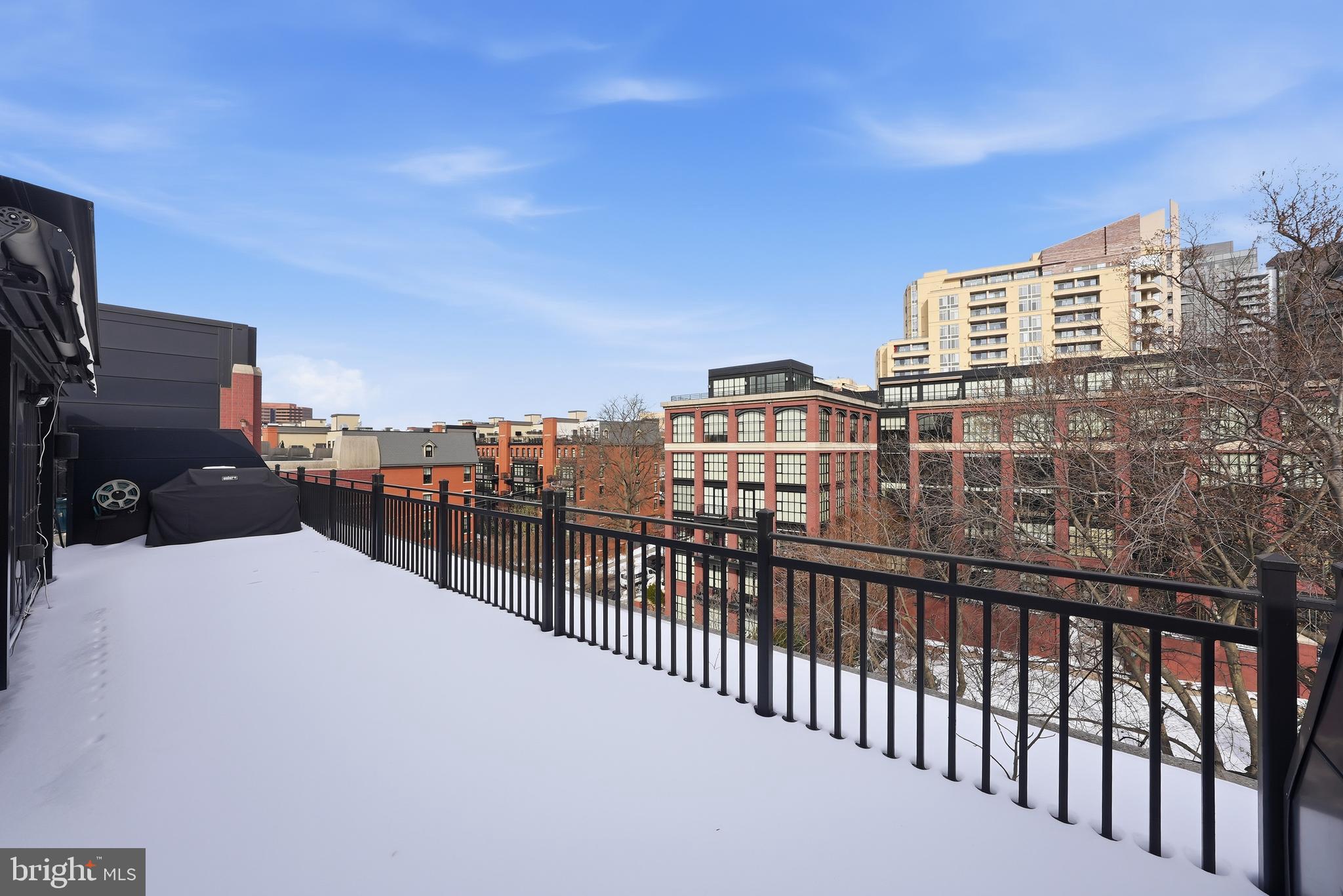 1615 N QUEEN STREET M603