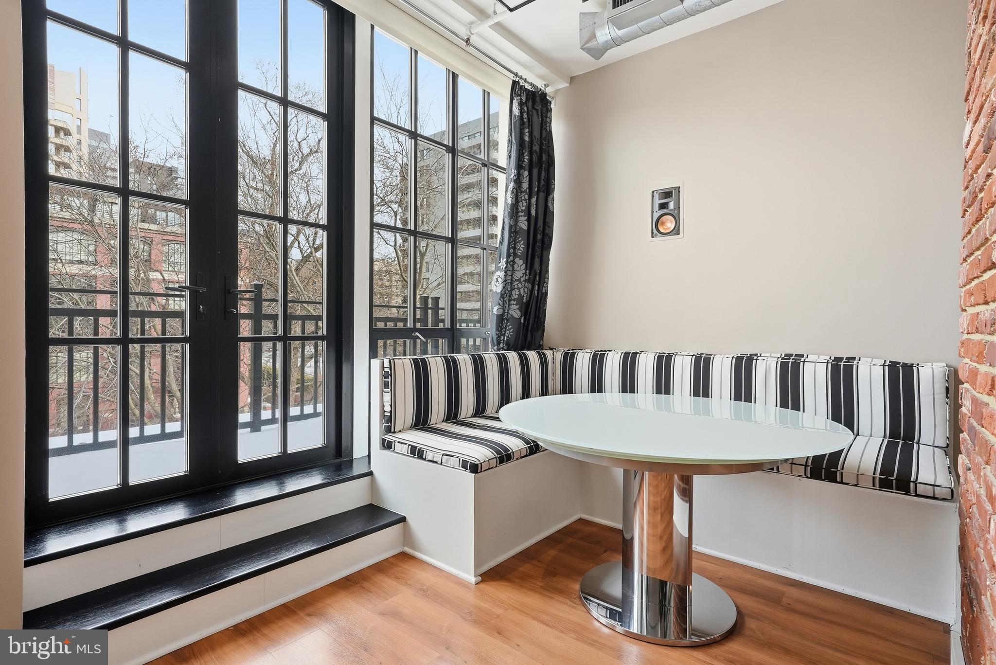 1615 N QUEEN STREET M603