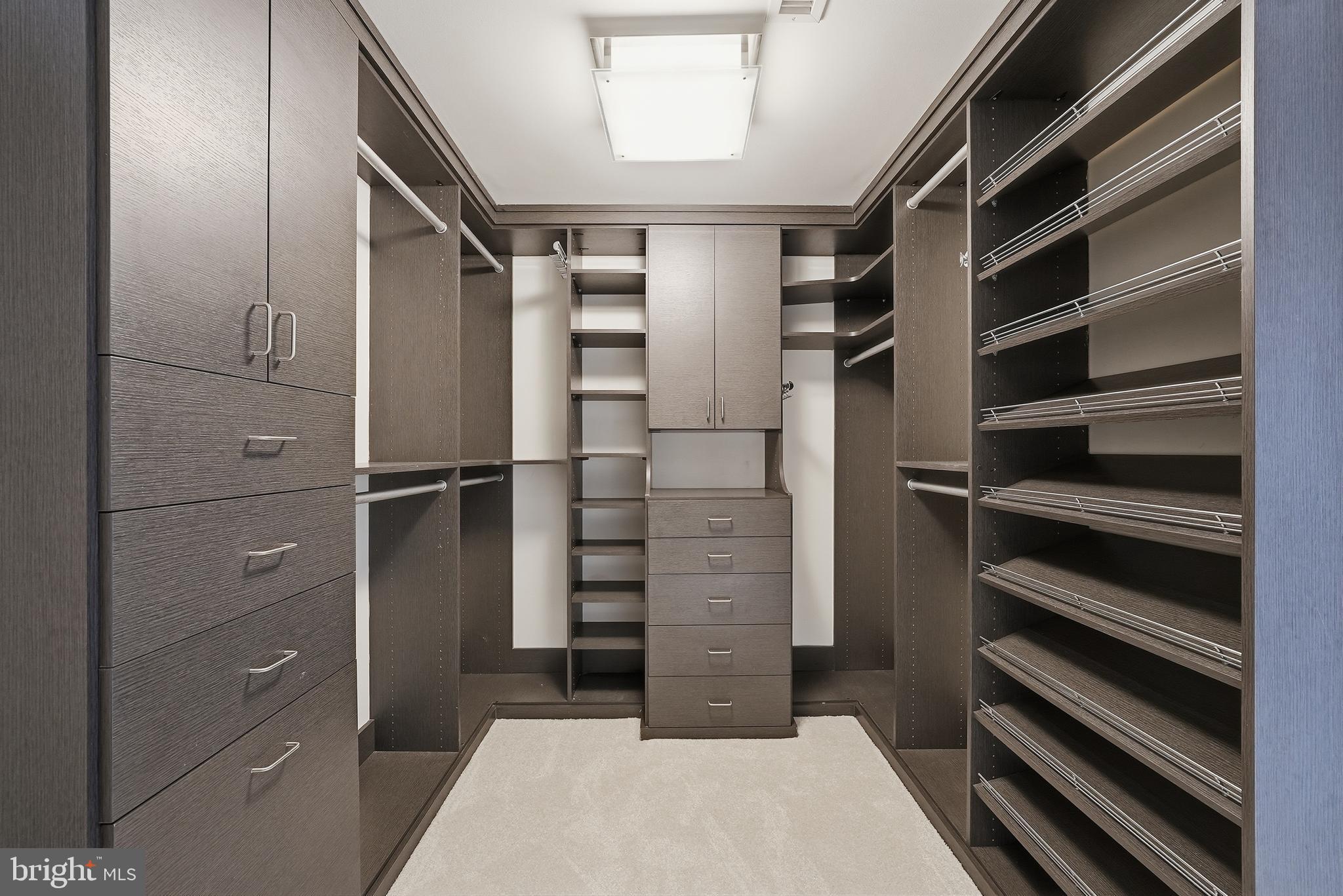 1615 N QUEEN STREET M603