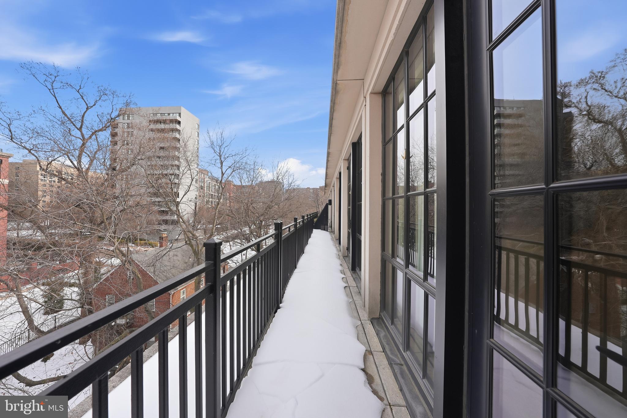 1615 N QUEEN STREET M603