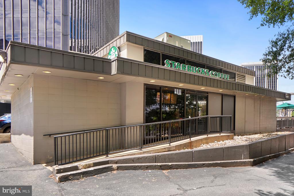 1245 N PIERCE STREET 5