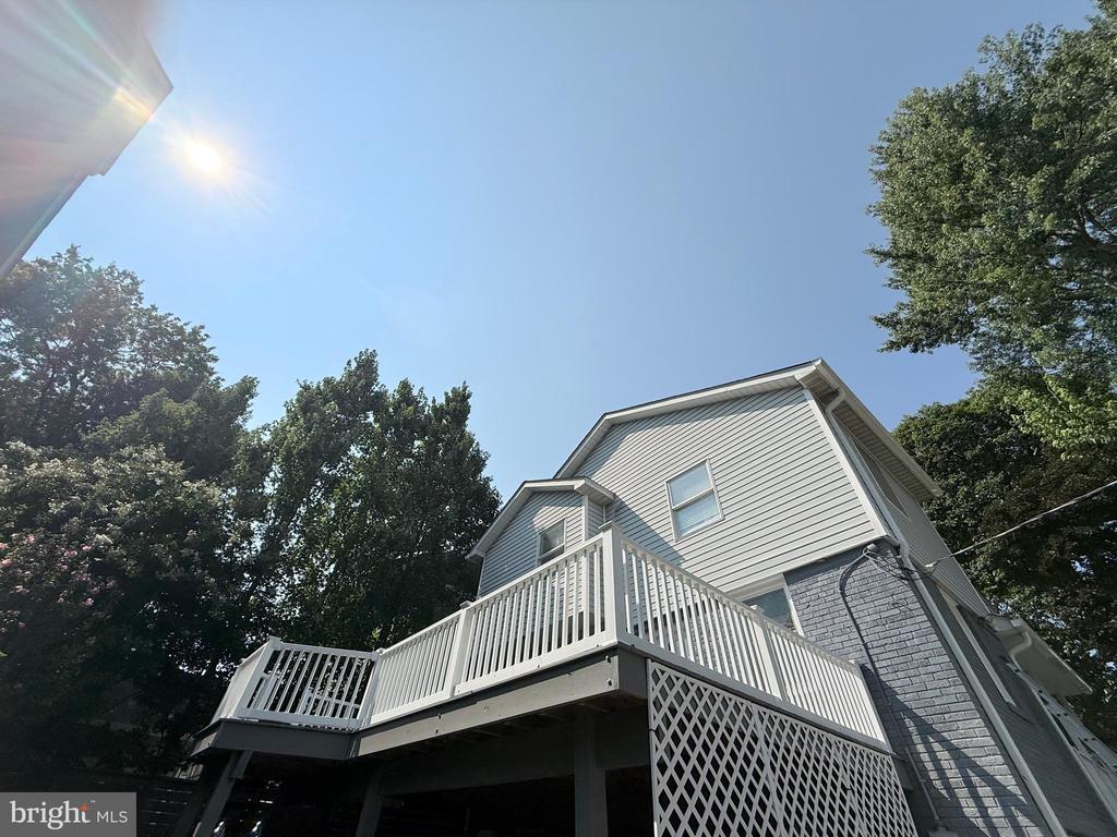 2637 N GREENBRIER STREET