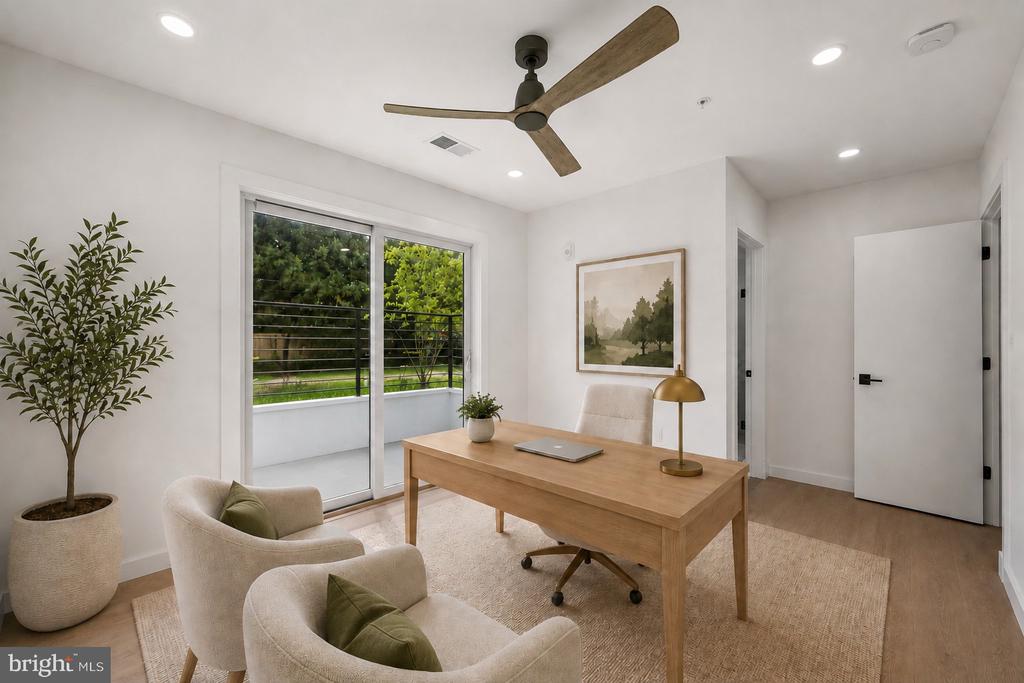 1201 N QUINN STREET Unit: 101