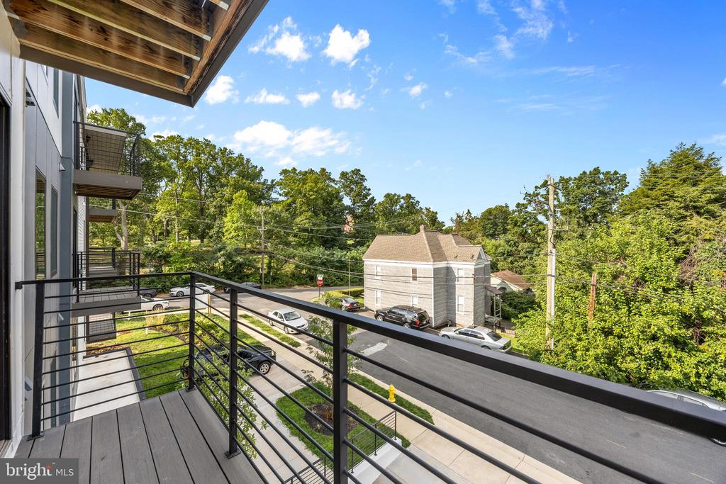 1201 N QUINN STREET Unit: 101